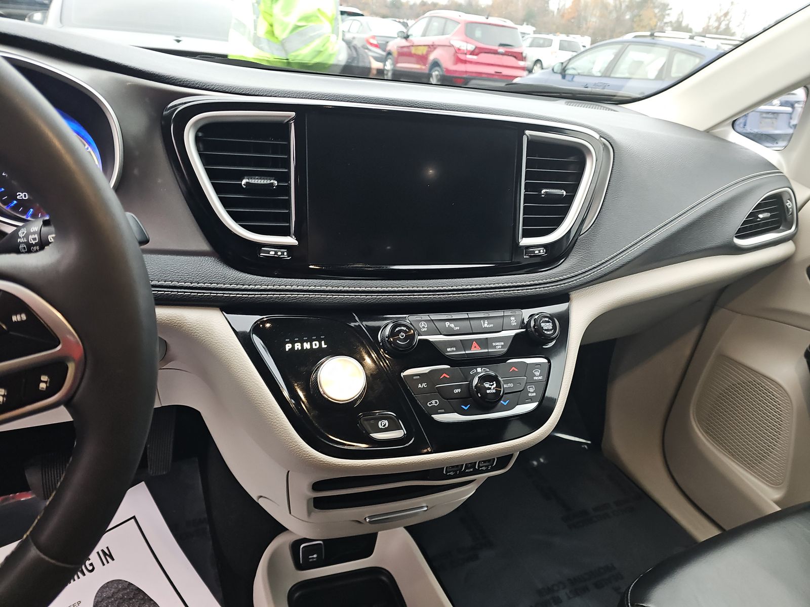 2023 Chrysler Pacifica Touring L FWD