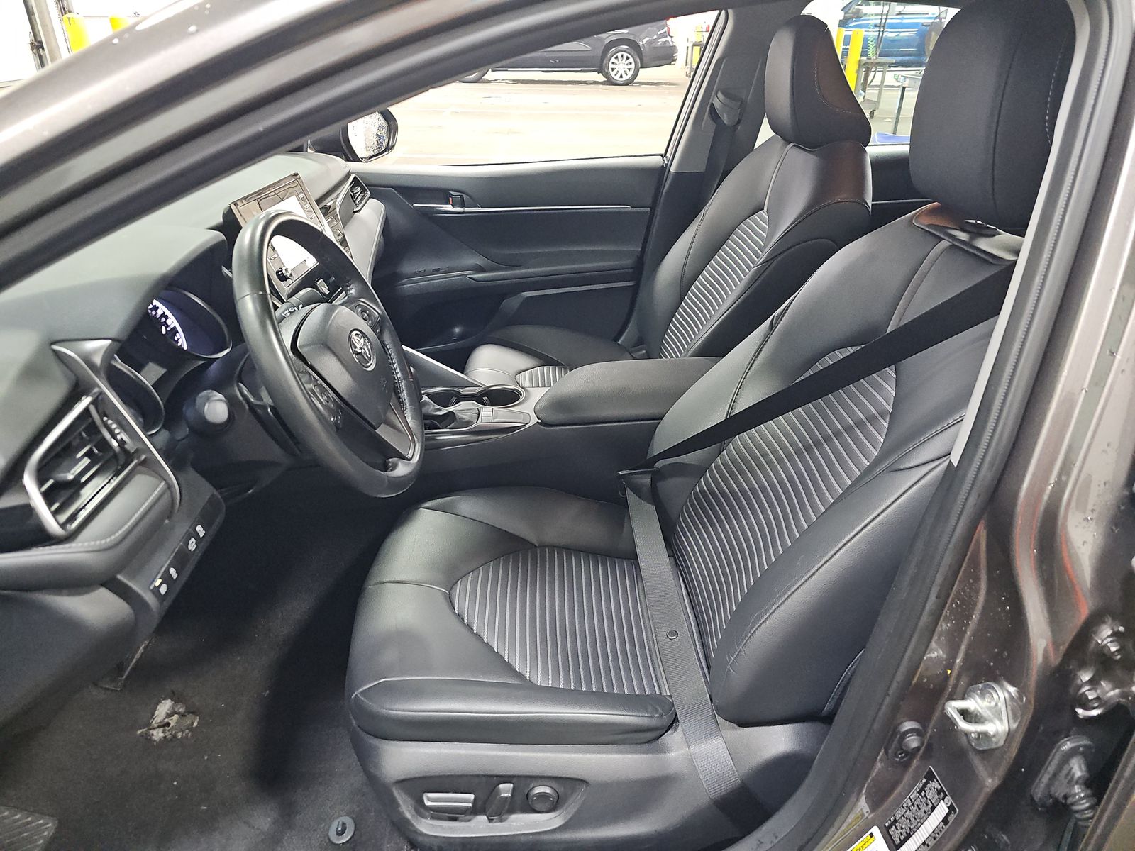 2024 Toyota Camry SE FWD