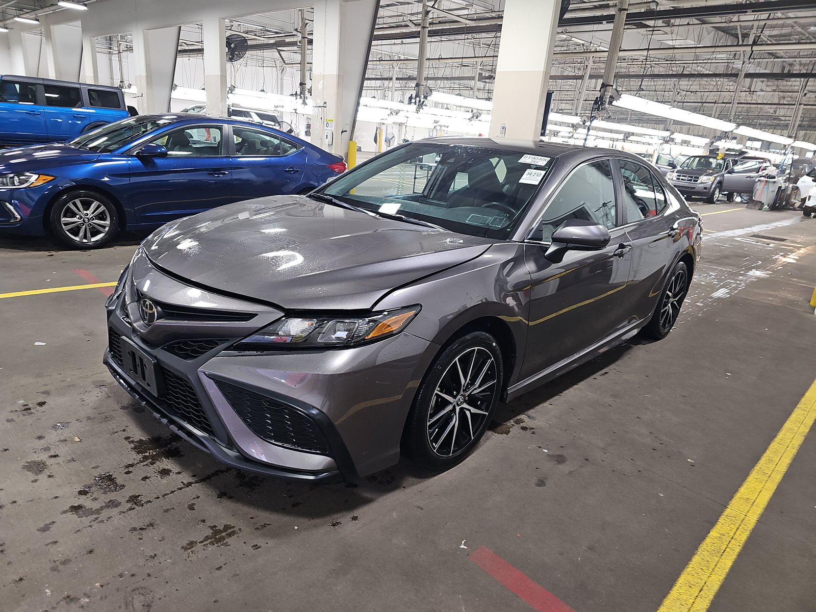 2024 Toyota Camry SE FWD