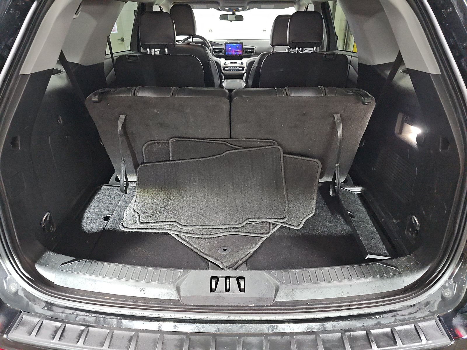 2023 Ford Explorer XLT AWD