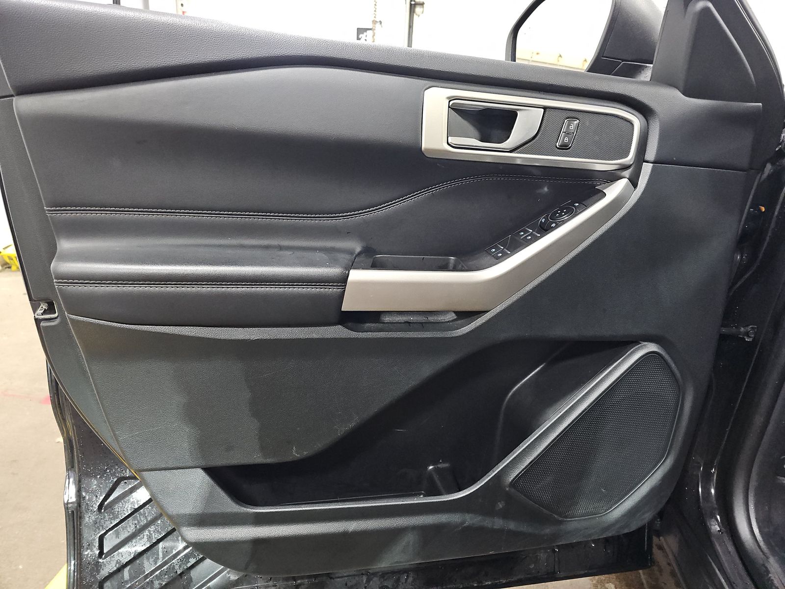 2023 Ford Explorer XLT AWD