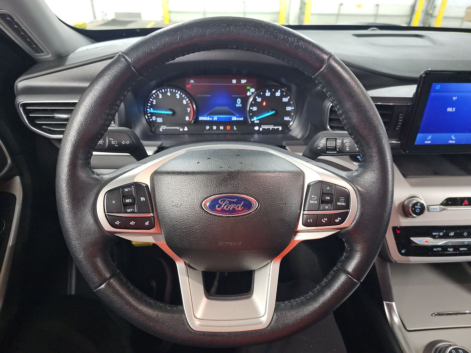 2023 Ford Explorer XLT AWD