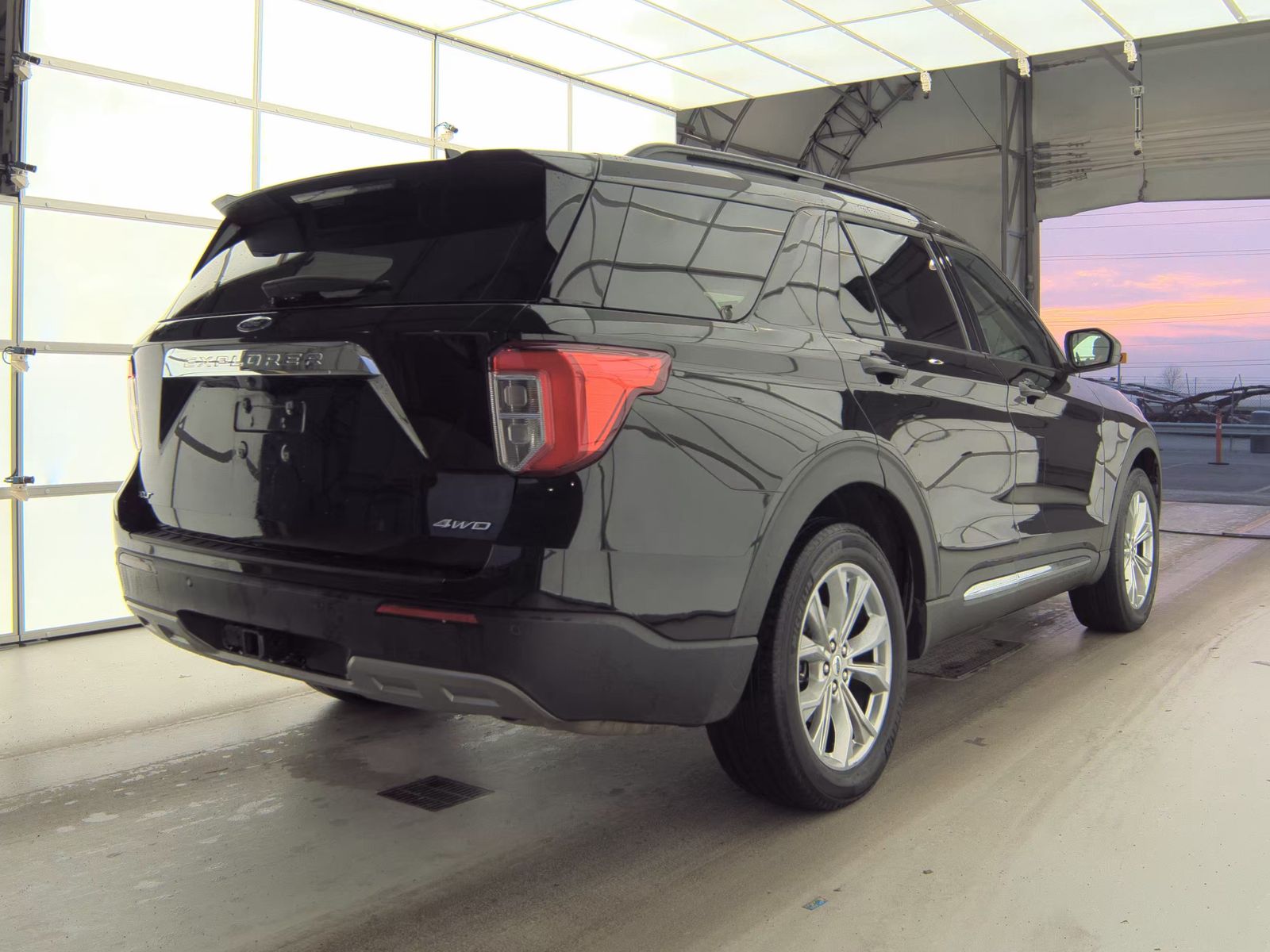 2023 Ford Explorer XLT AWD