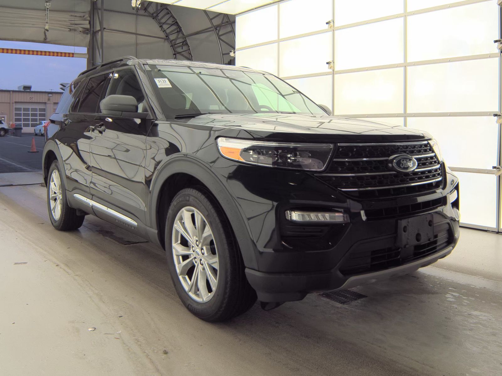 2023 Ford Explorer XLT AWD