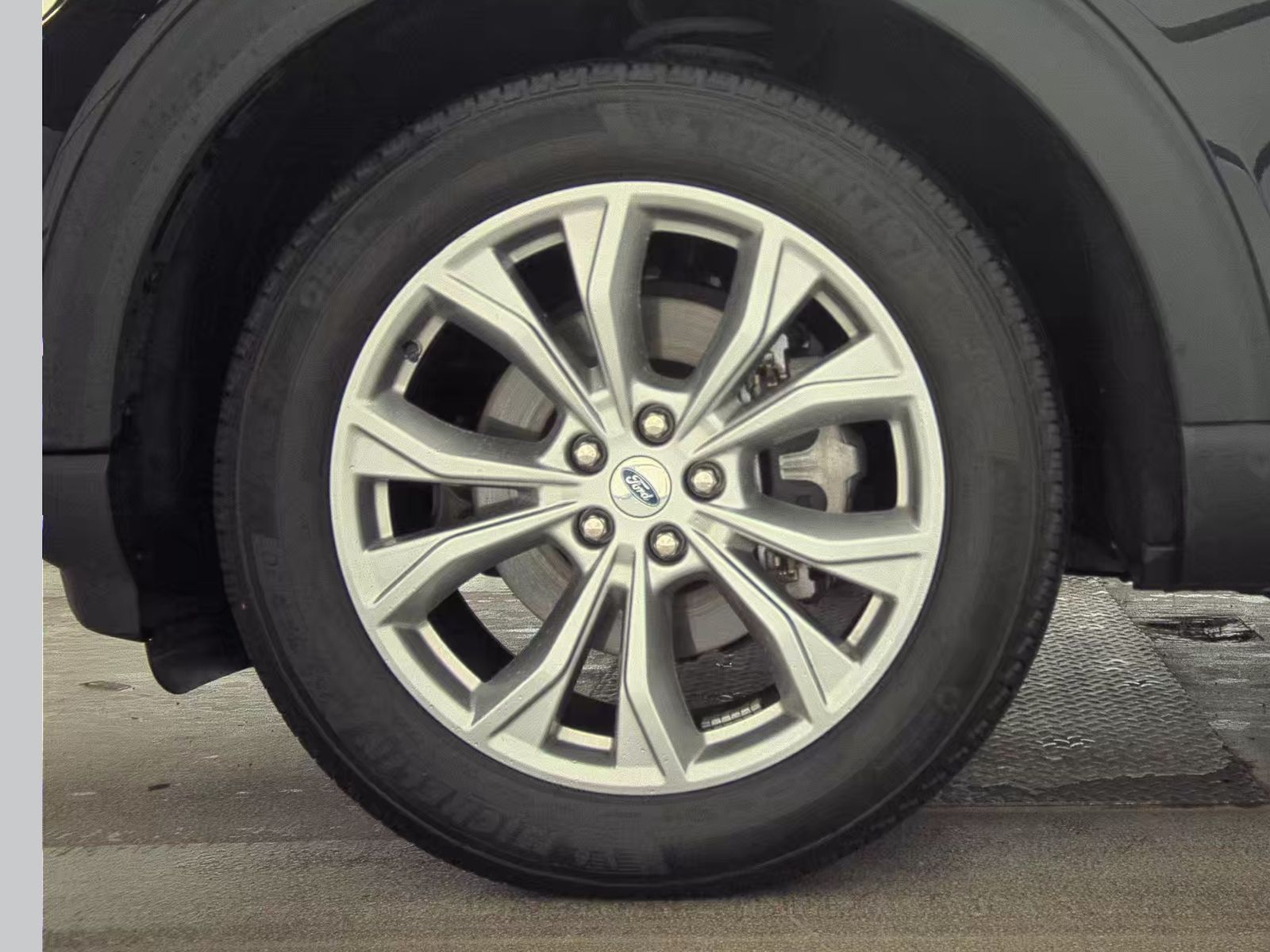 2023 Ford Explorer XLT AWD