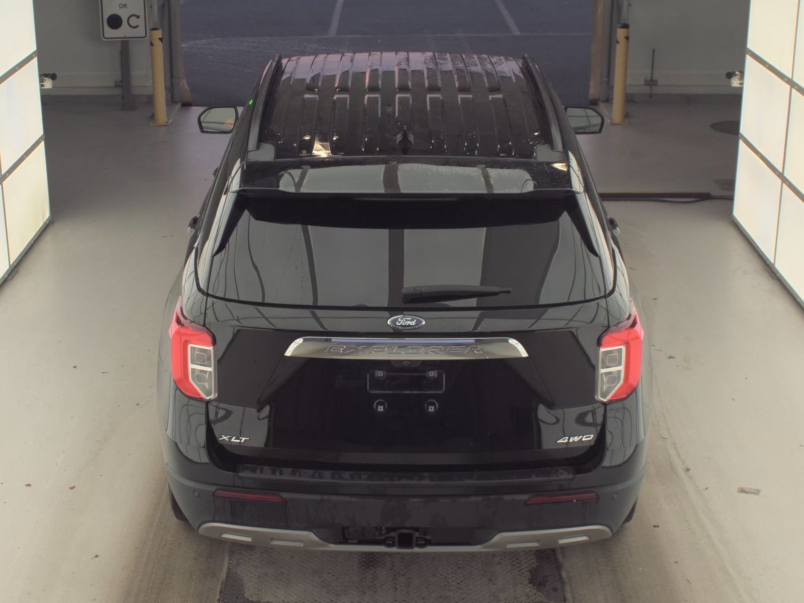 2023 Ford Explorer XLT AWD