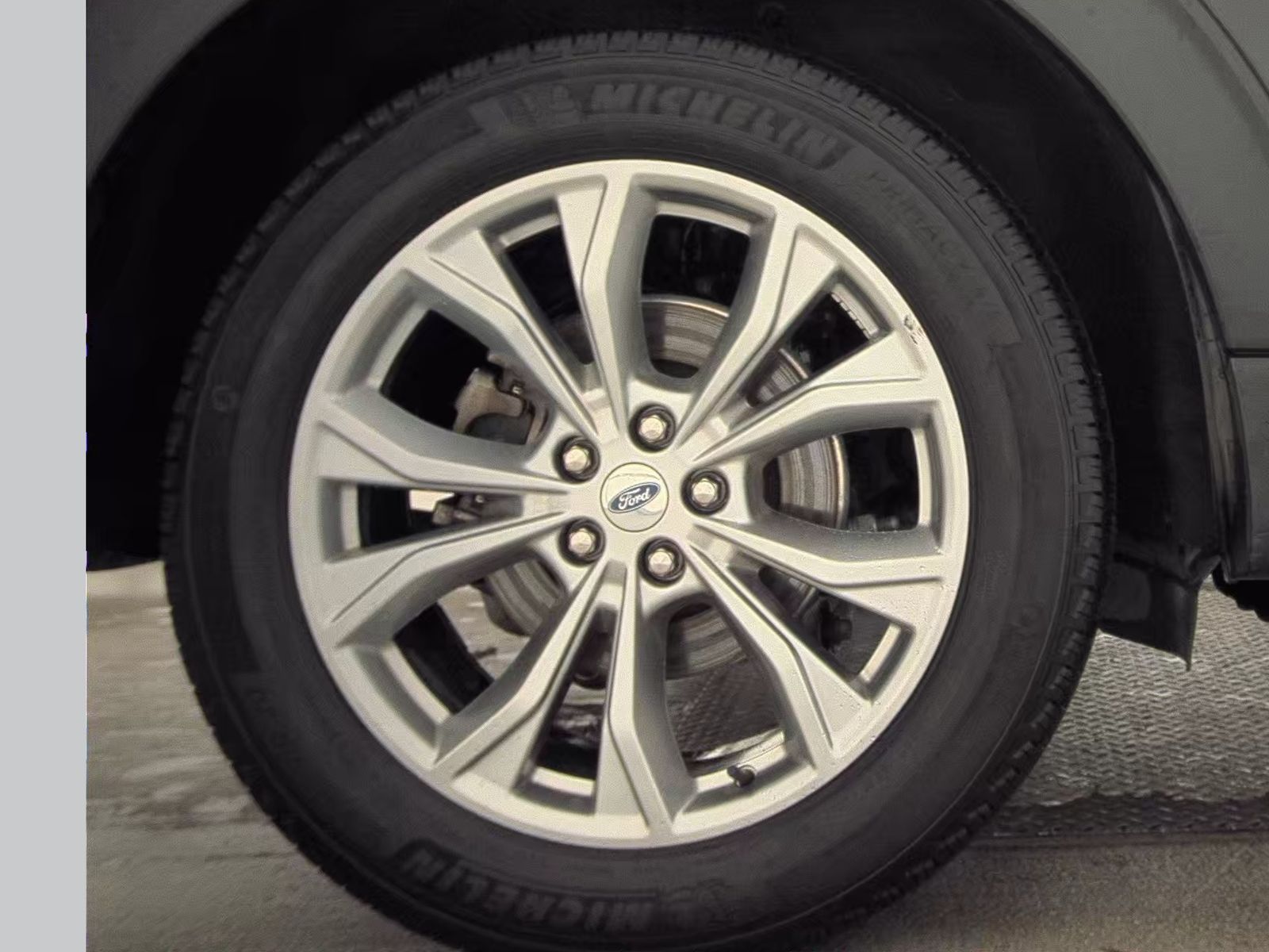 2023 Ford Explorer XLT AWD