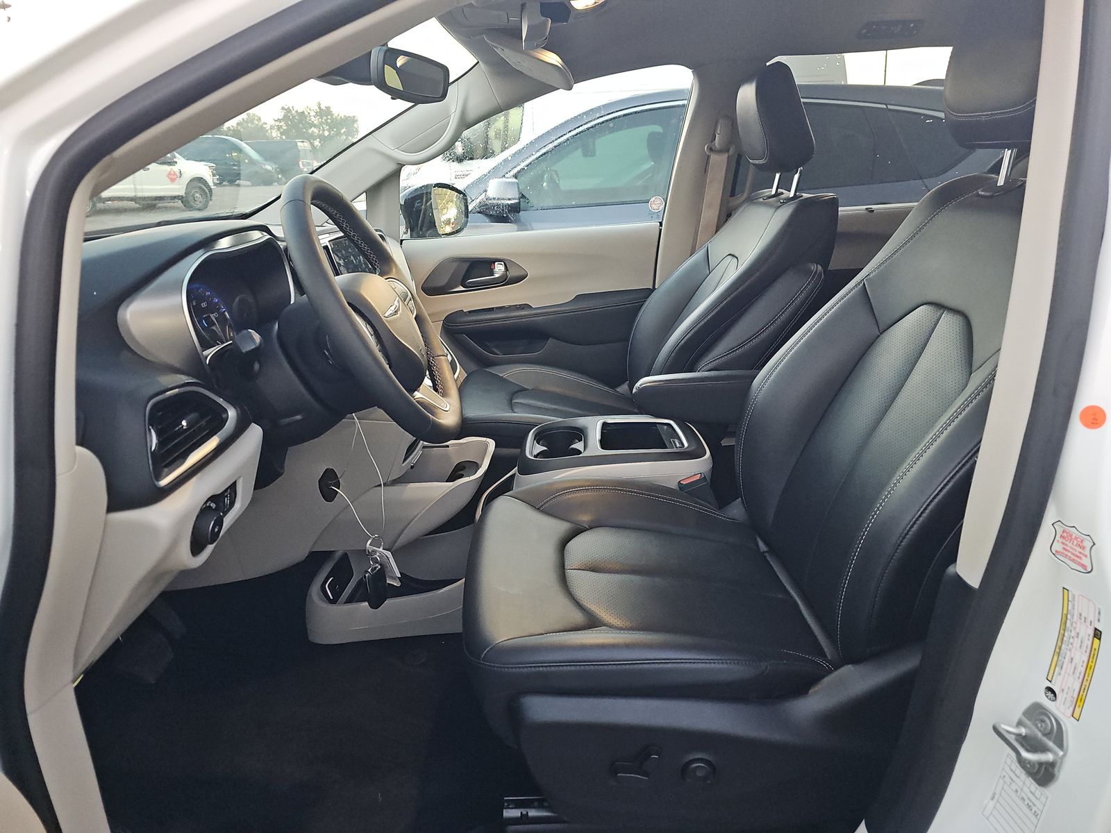 2024 Chrysler Pacifica Touring L FWD