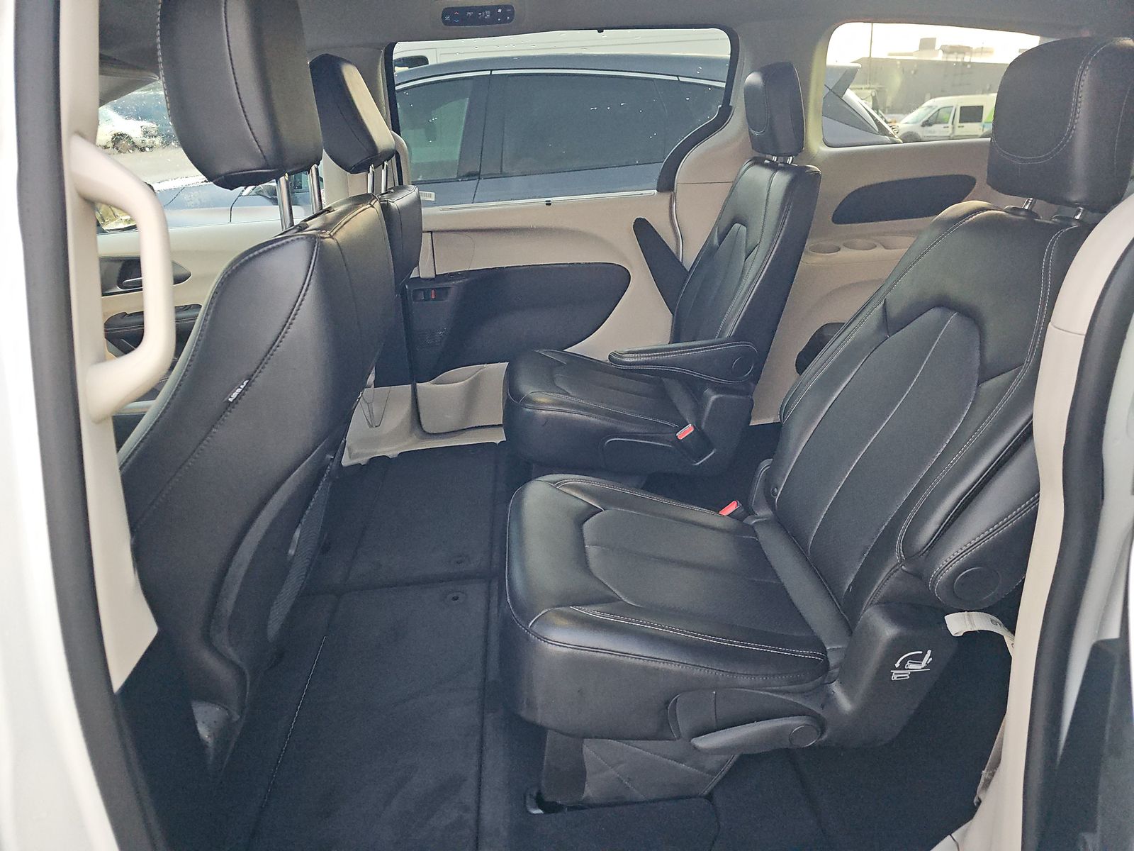 2024 Chrysler Pacifica Touring L FWD