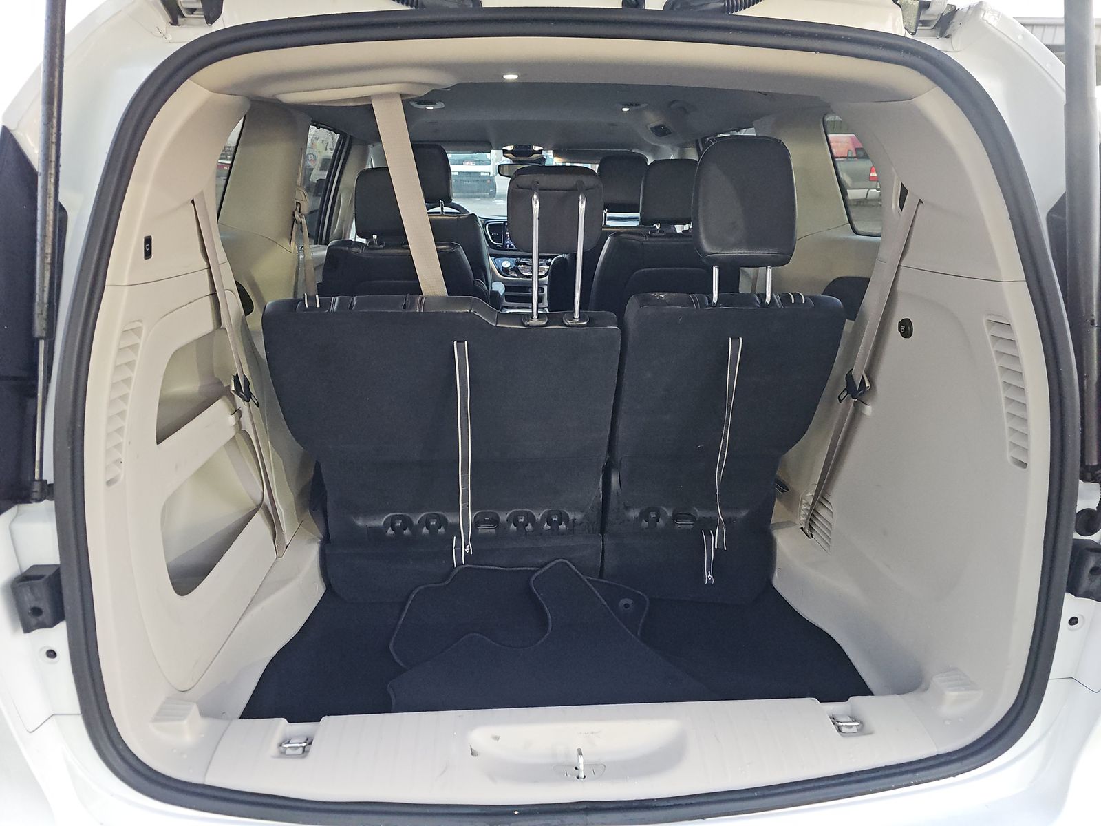 2024 Chrysler Pacifica Touring L FWD