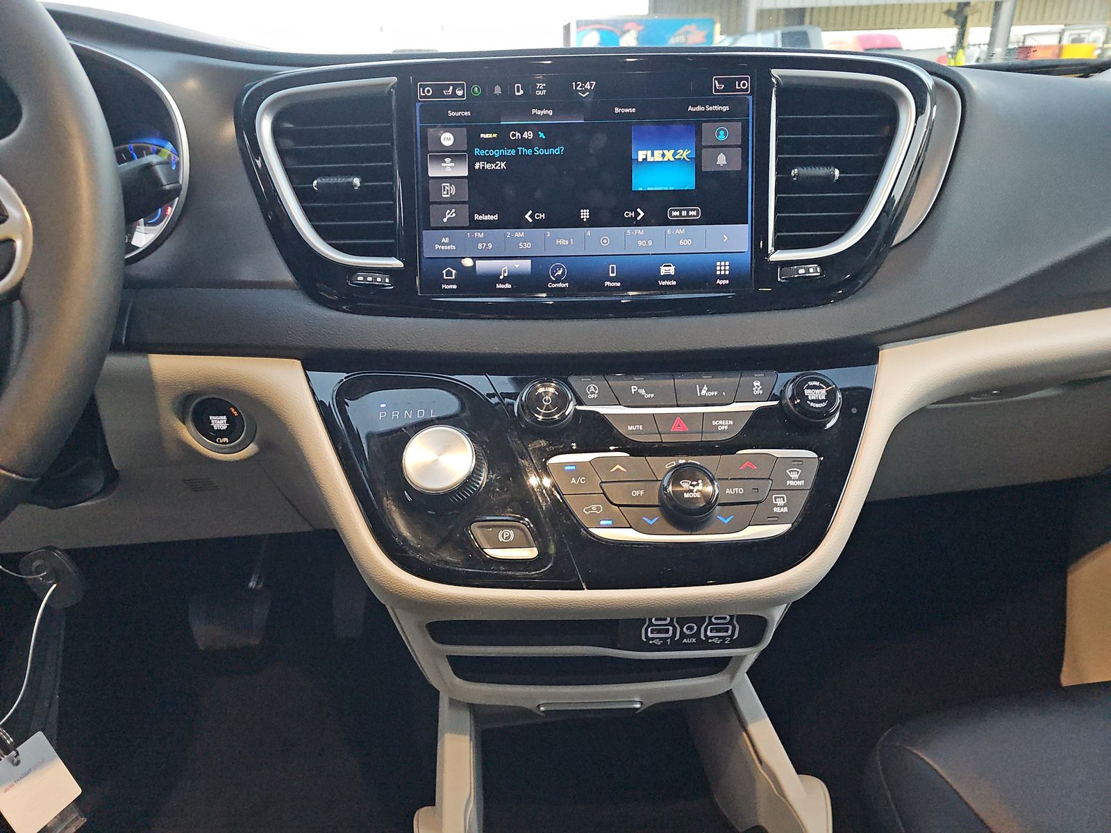 2024 Chrysler Pacifica Touring L FWD