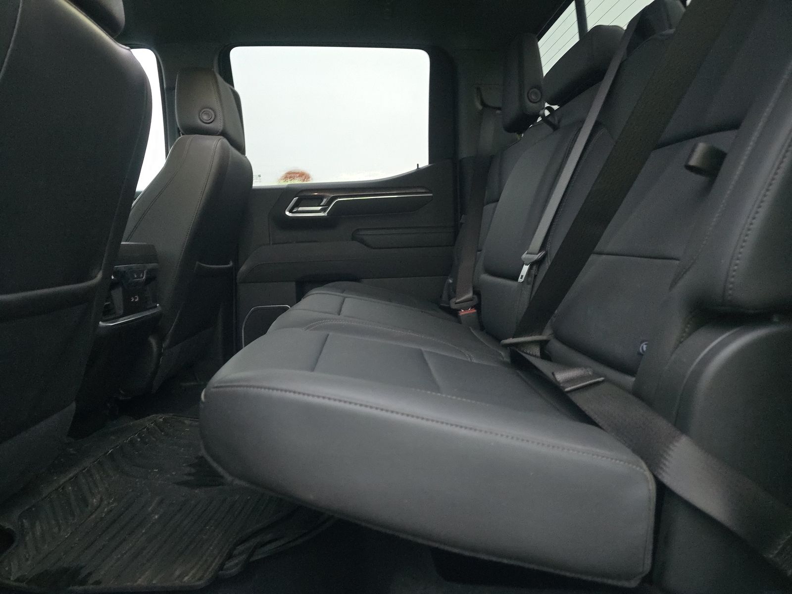 2025 Chevrolet Silverado 1500 LTZ AWD