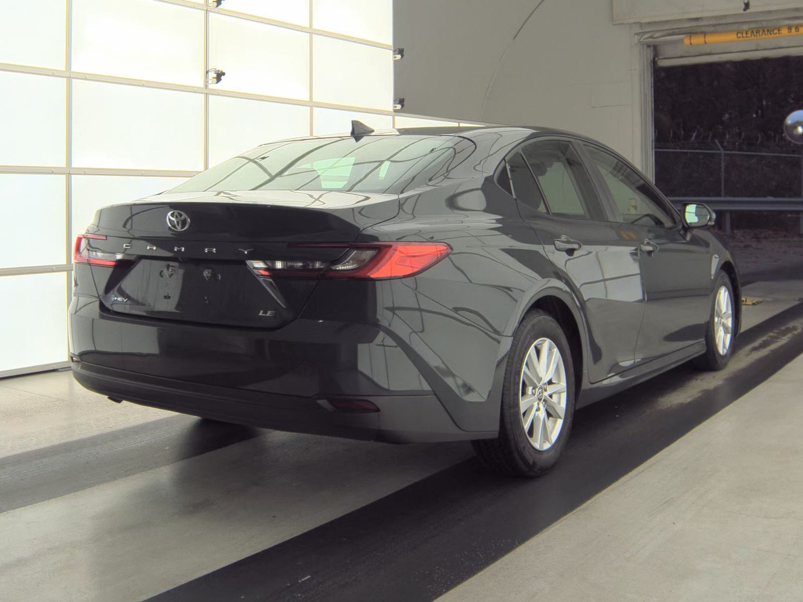 2025 Toyota Camry LE FWD