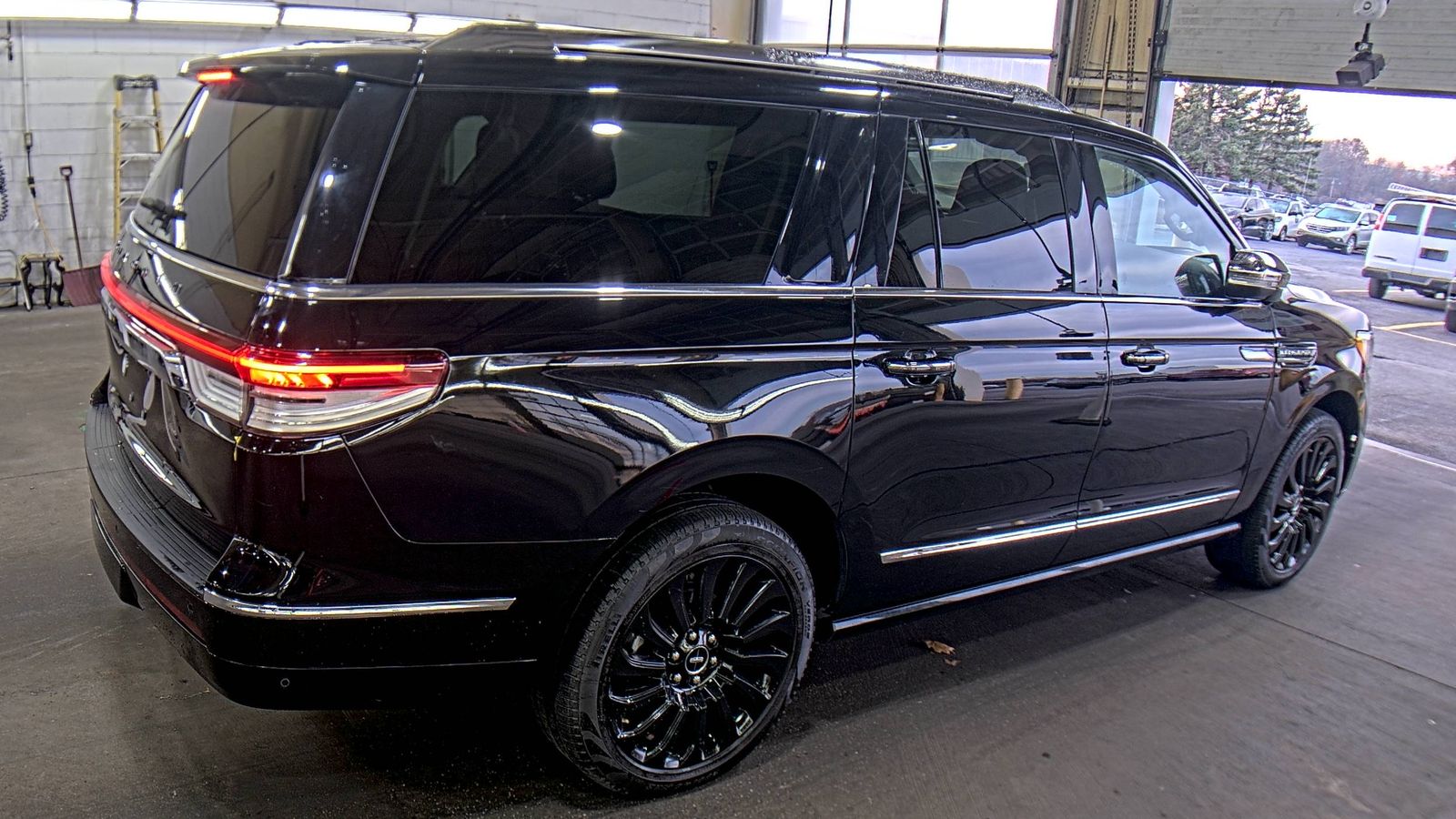 2022 Lincoln Navigator L Black Label AWD