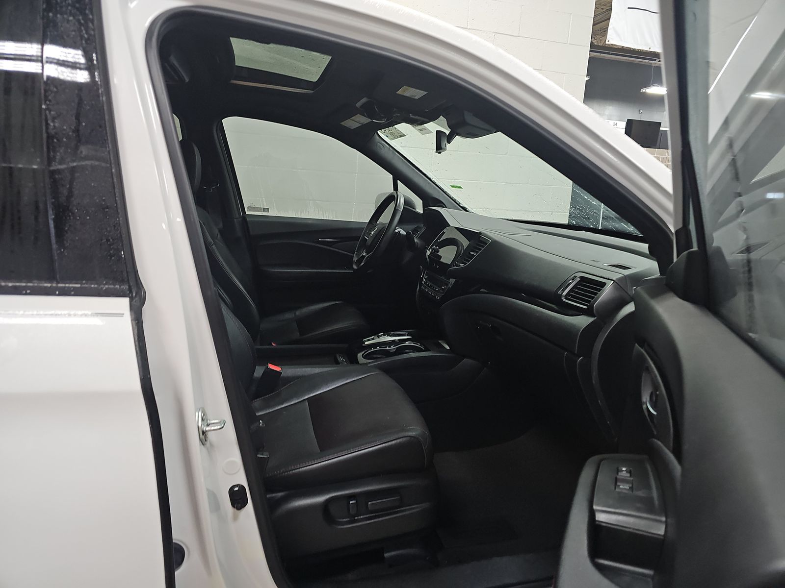 2022 Honda Pilot Black Edition AWD