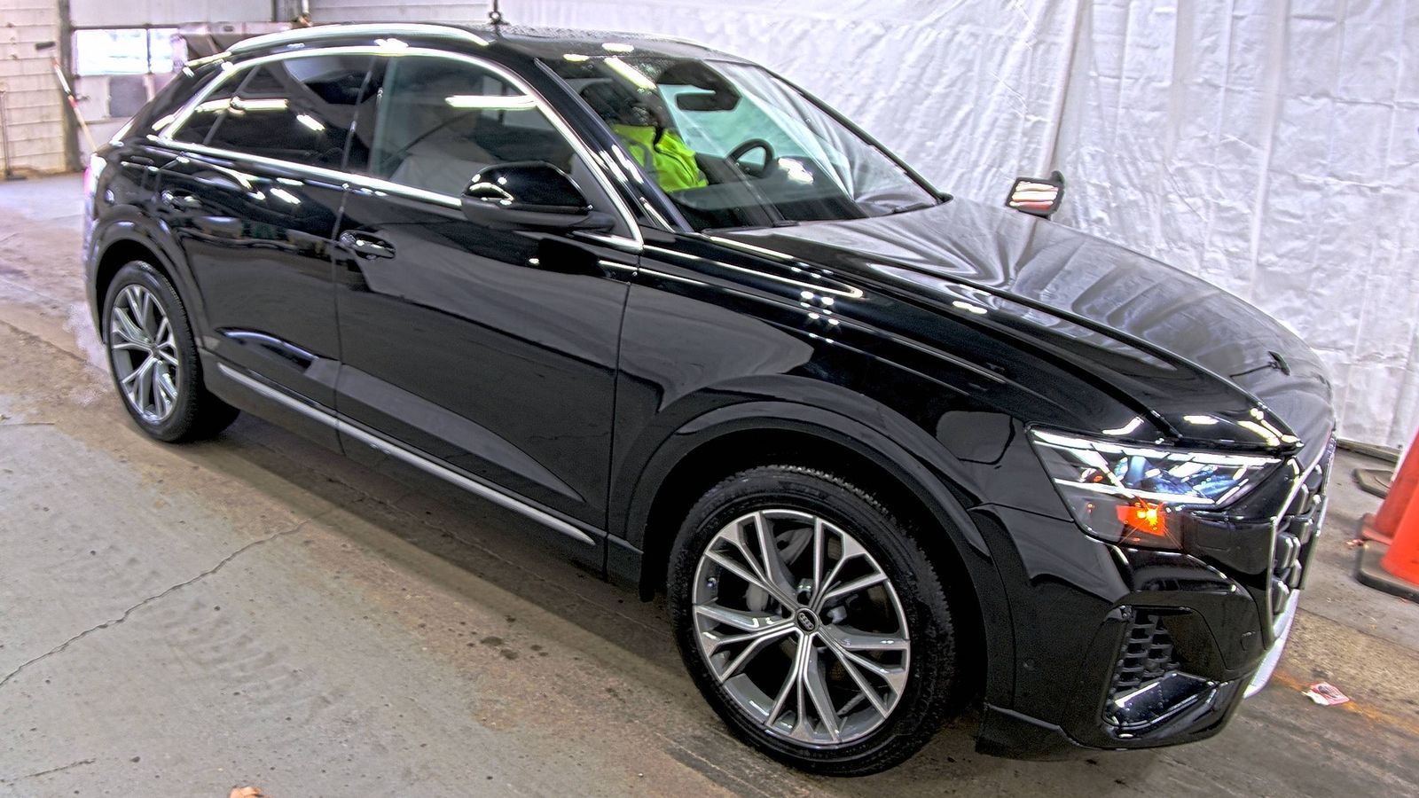 2025 Audi Q8 Premium Plus AWD