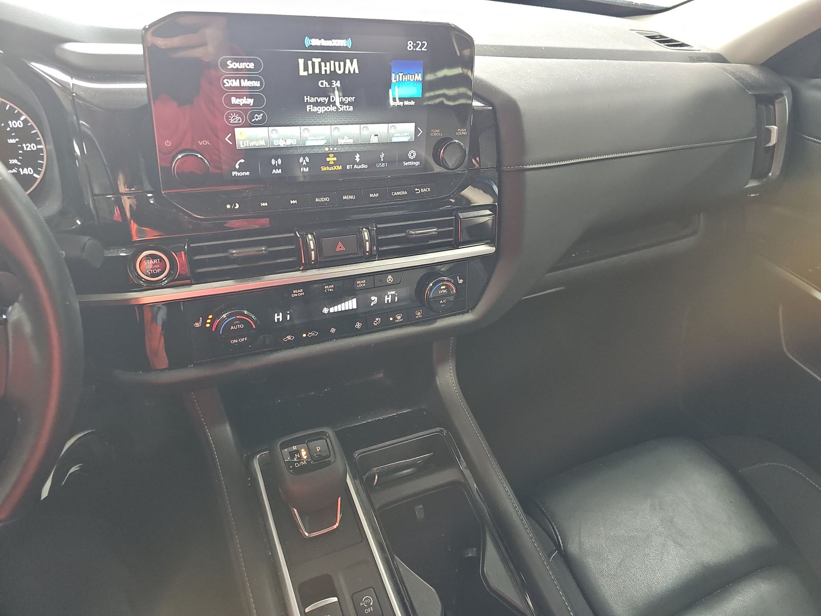 2022 Nissan Pathfinder SL AWD