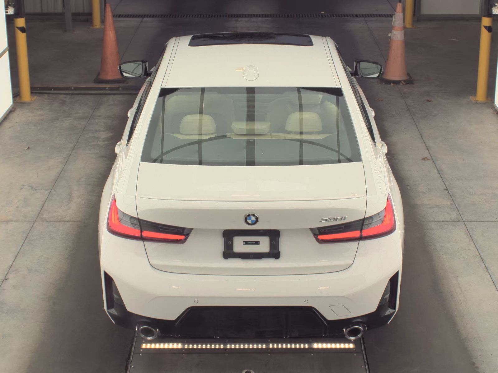 2025 BMW 3 Series 330i RWD