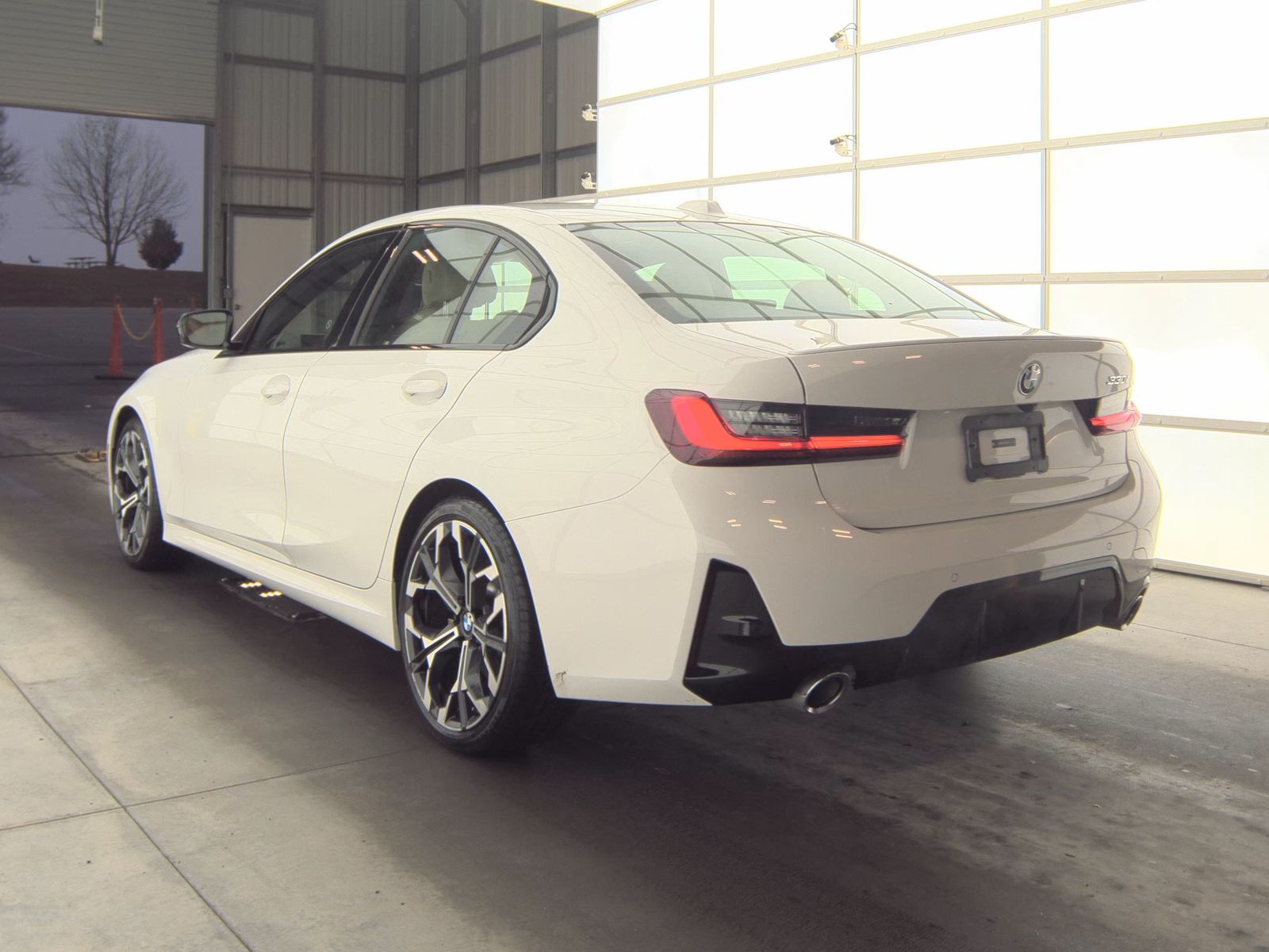 2025 BMW 3 Series 330i RWD