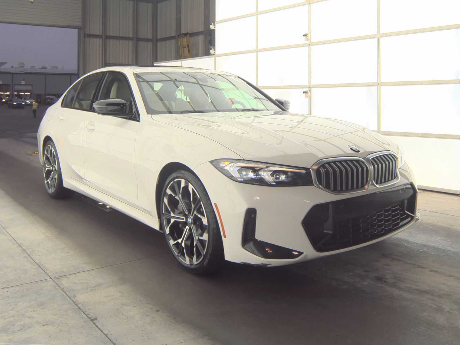 2025 BMW 3 Series 330i RWD