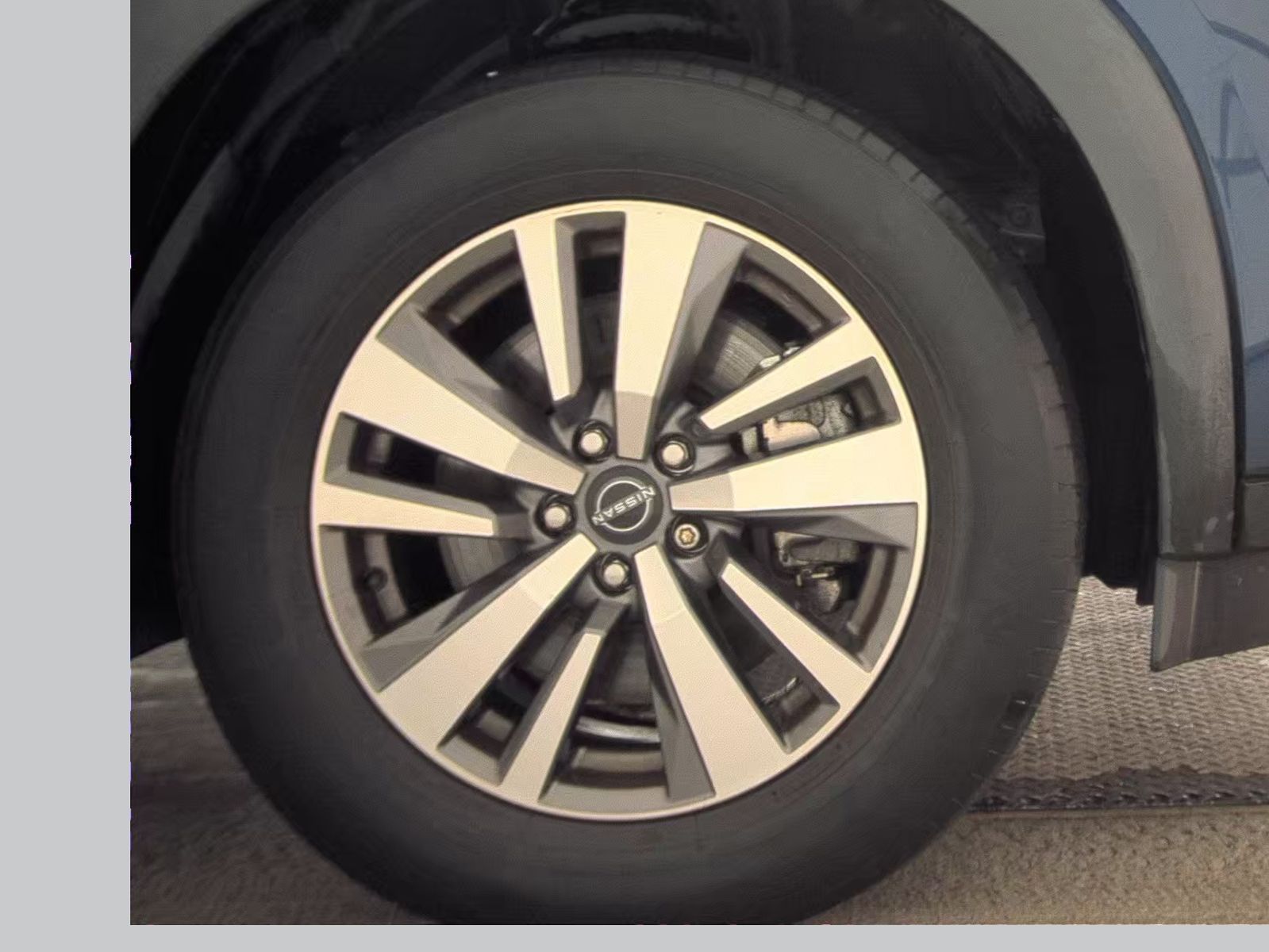 2022 Nissan Pathfinder SL AWD