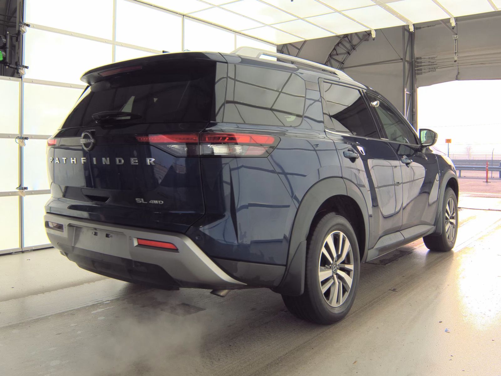 2022 Nissan Pathfinder SL AWD