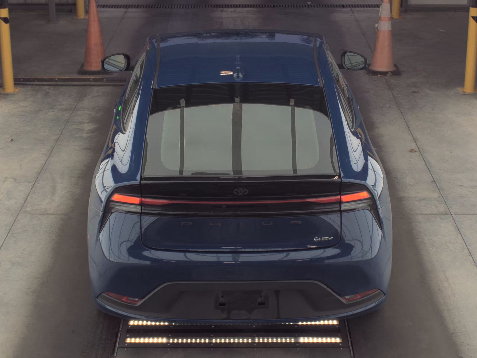 2025 Toyota Prius LE FWD