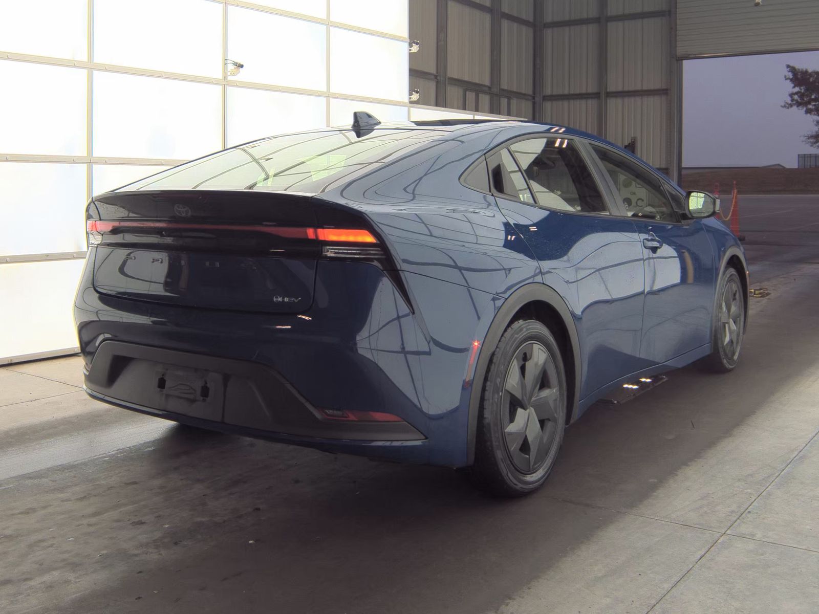 2025 Toyota Prius LE FWD