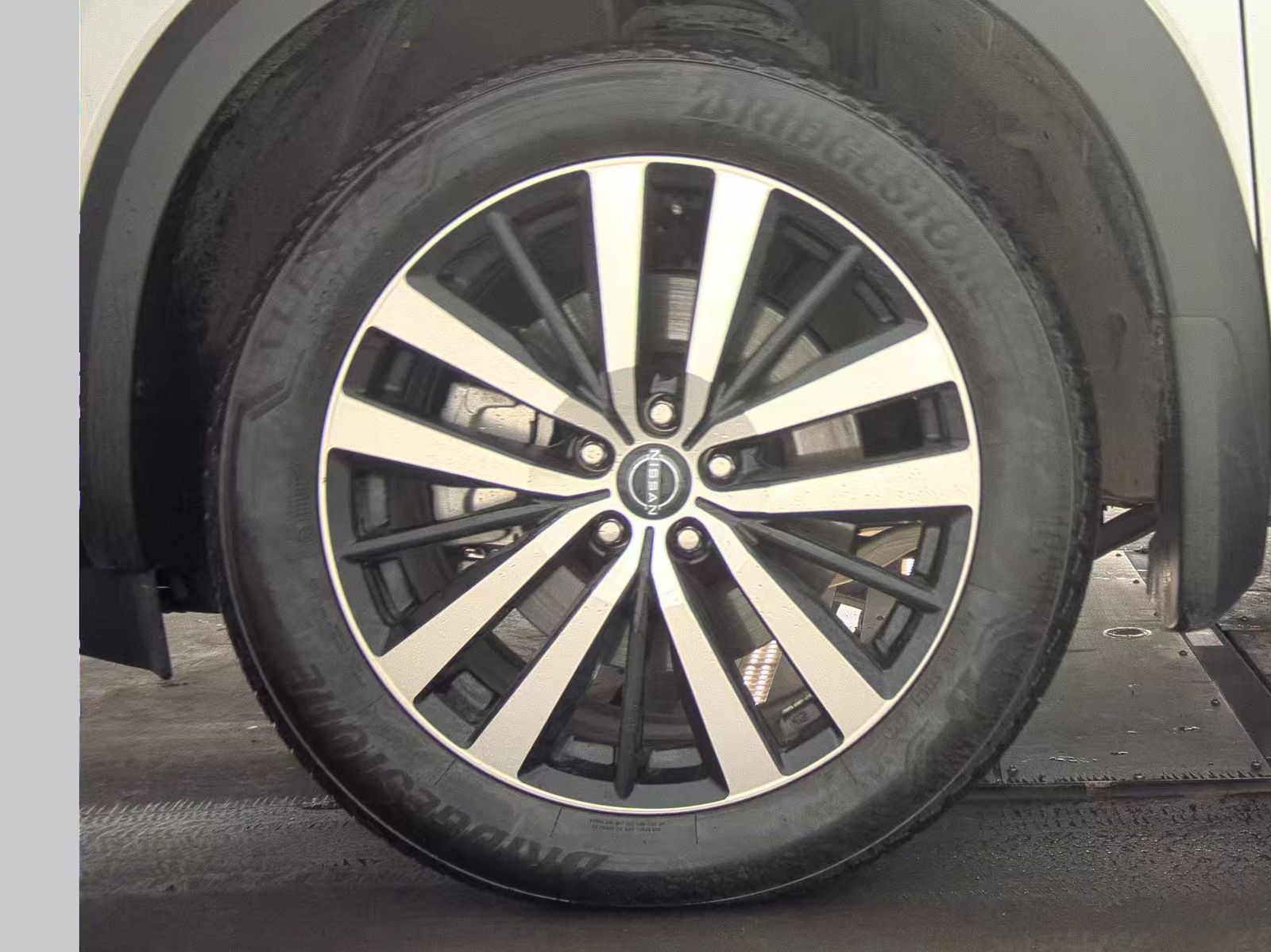 2024 Nissan Pathfinder Platinum AWD