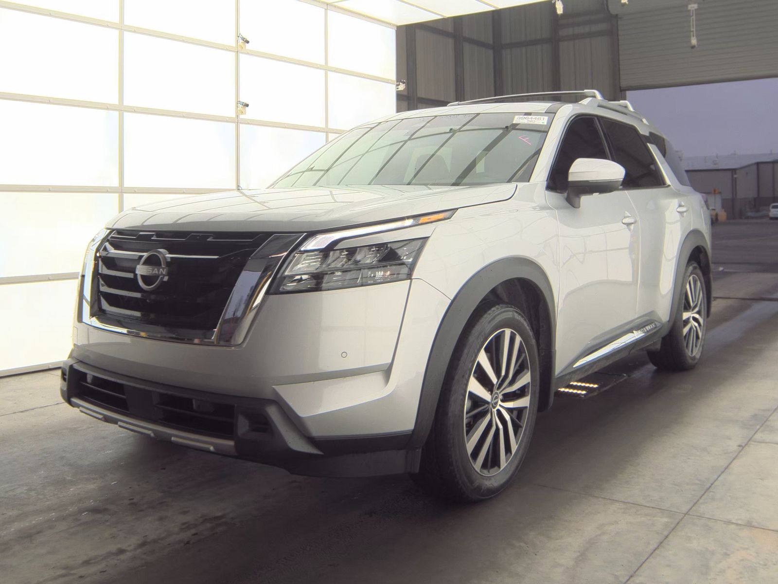 2024 Nissan Pathfinder Platinum AWD