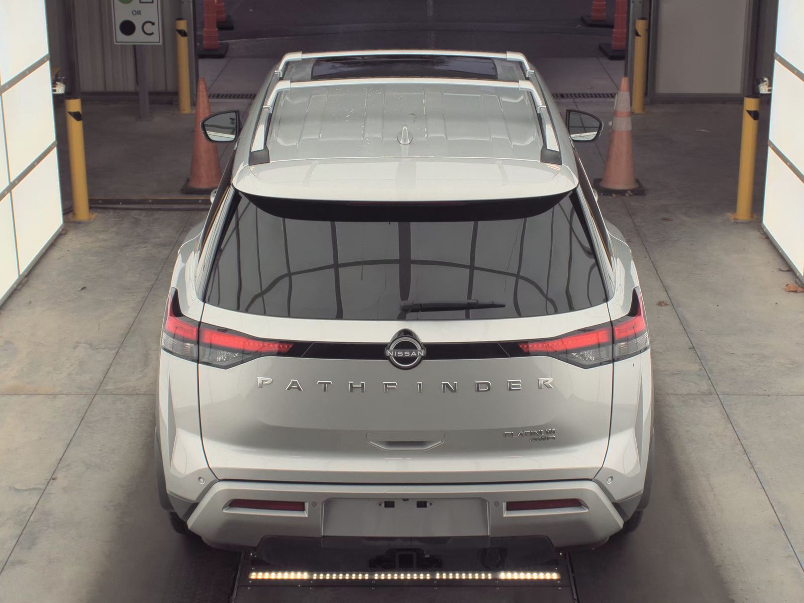 2024 Nissan Pathfinder Platinum AWD