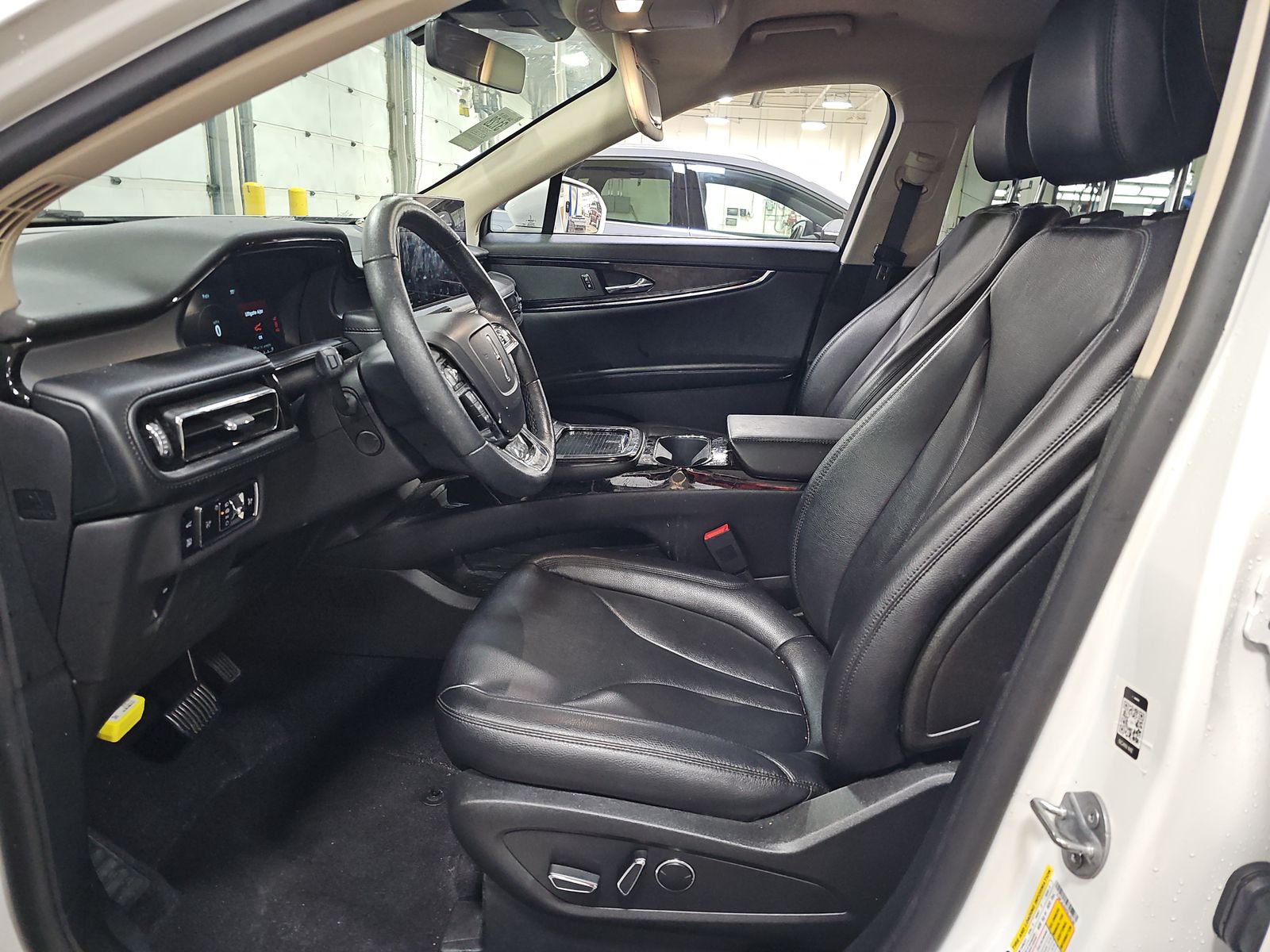 2023 Lincoln Nautilus Standard AWD