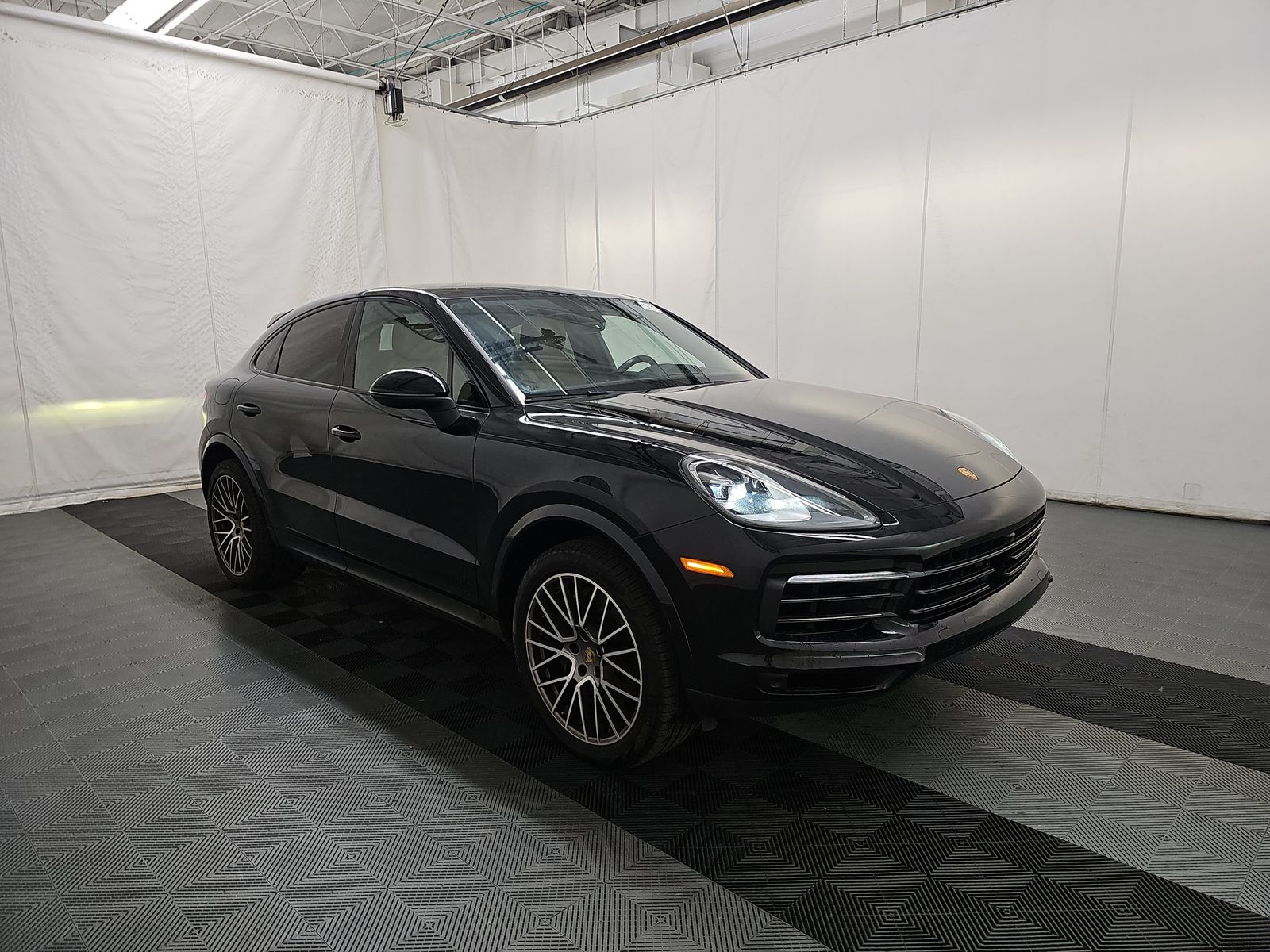 2023 Porsche Cayenne Platinum Edition AWD