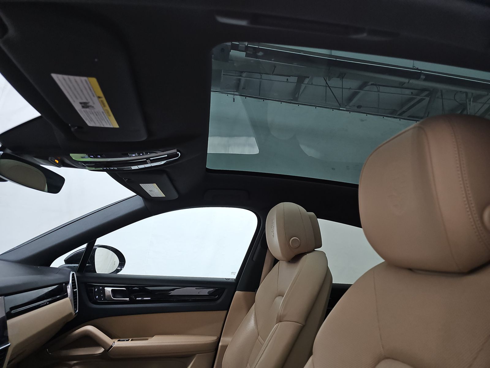 2023 Porsche Cayenne Platinum Edition AWD