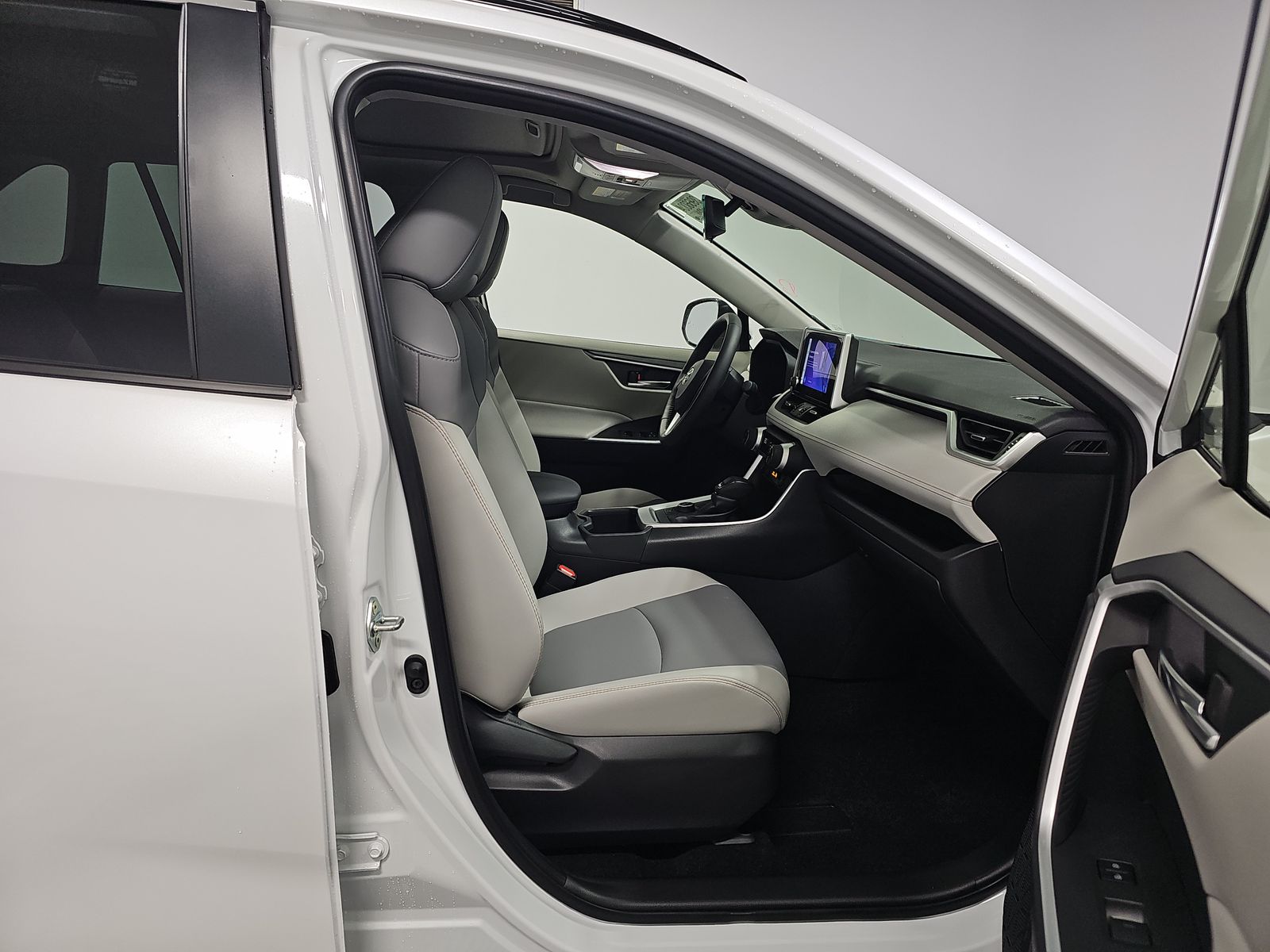 2024 Toyota RAV4 Hybrid XLE Premium AWD