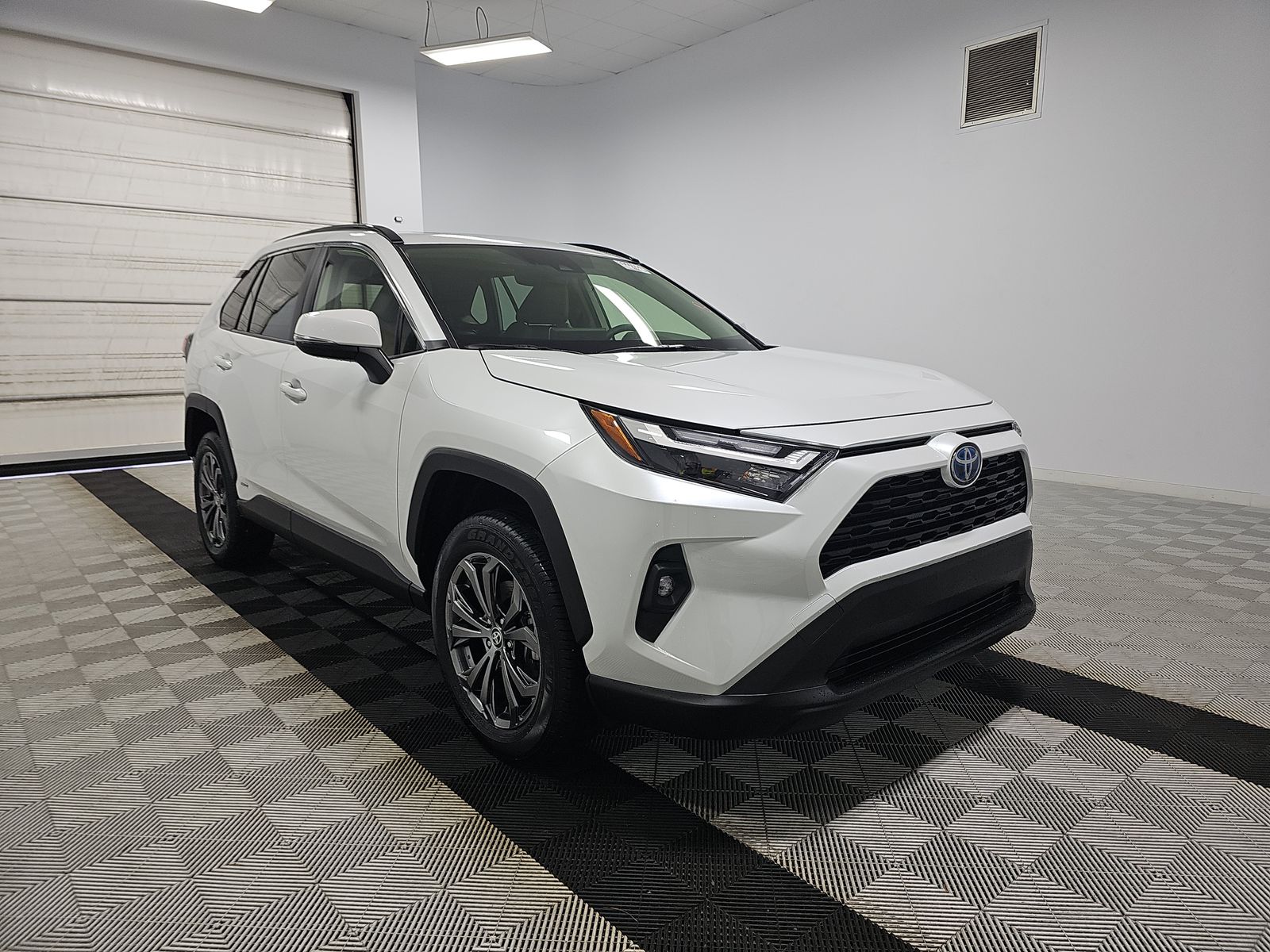 2024 Toyota RAV4 Hybrid XLE Premium AWD