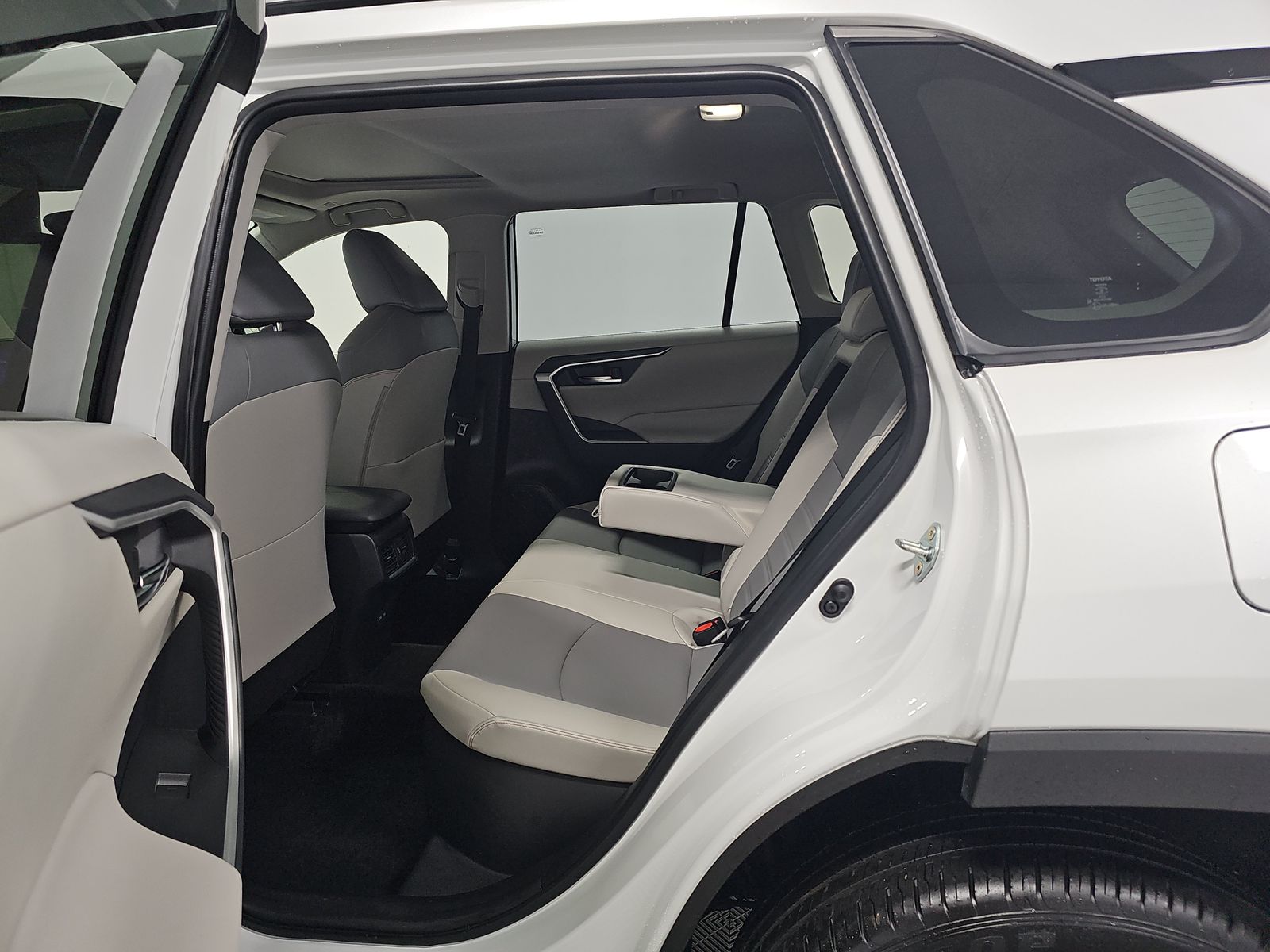 2024 Toyota RAV4 Hybrid XLE Premium AWD