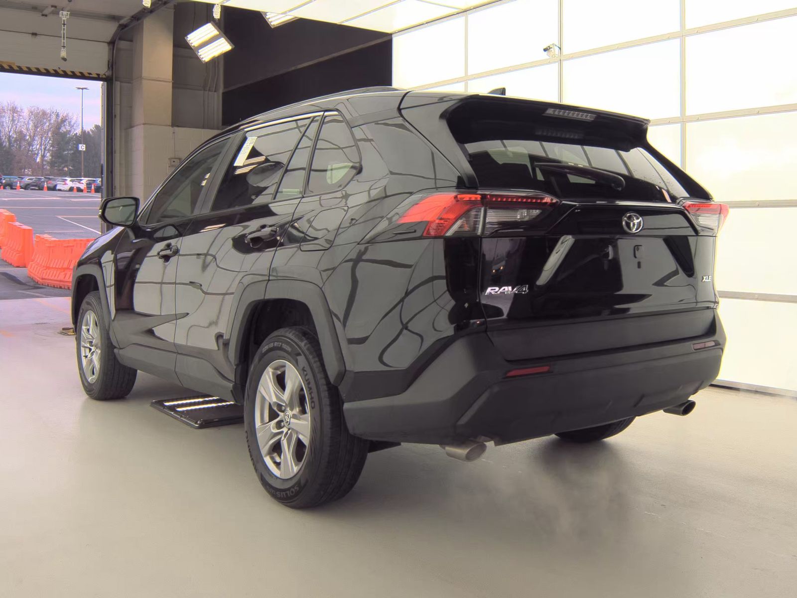 2023 Toyota RAV4 XLE FWD