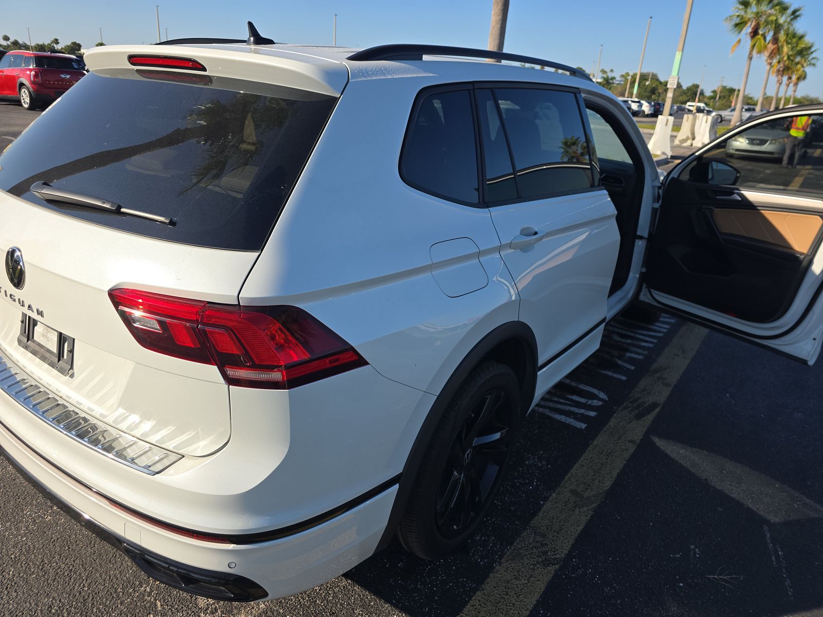 2024 Volkswagen Tiguan 2.0T SE R-Line Black FWD