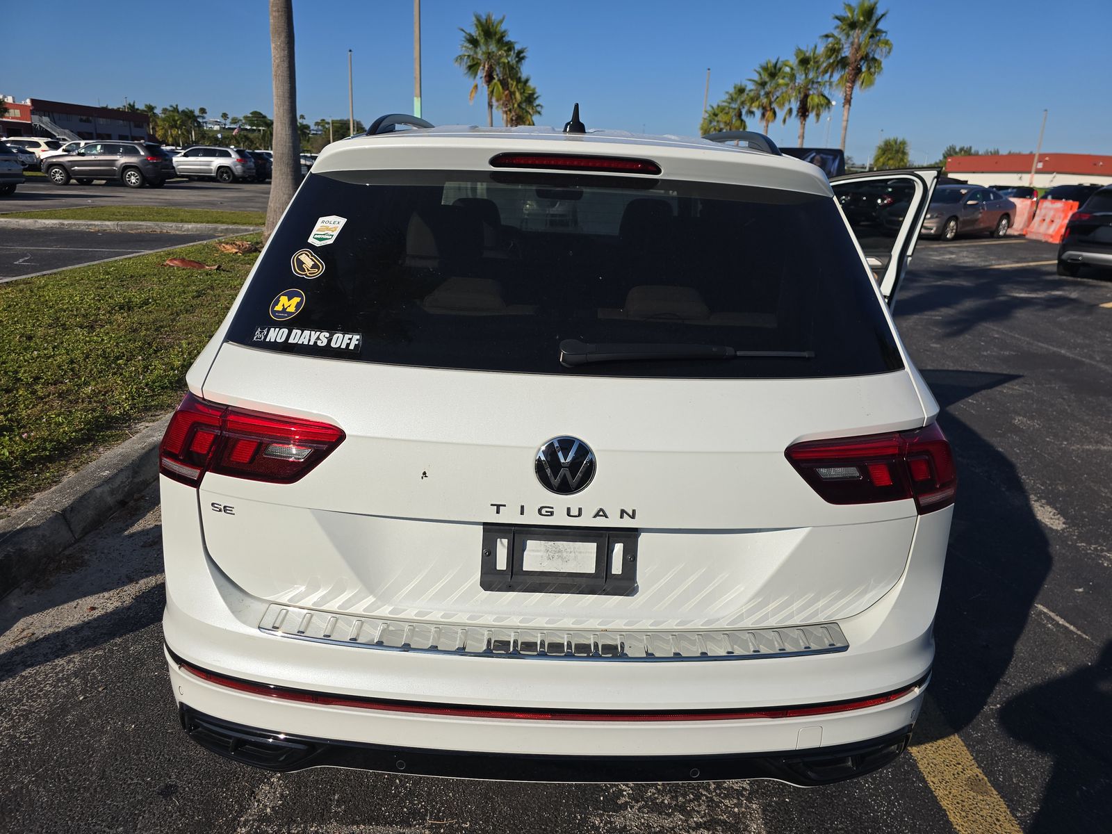 2024 Volkswagen Tiguan 2.0T SE R-Line Black FWD