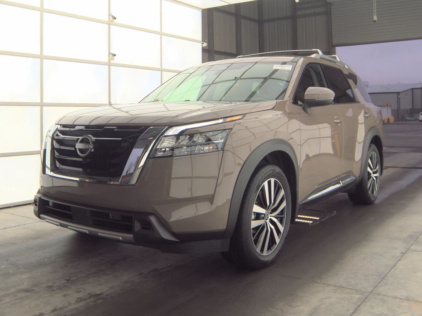 2024 Nissan Pathfinder Platinum FWD