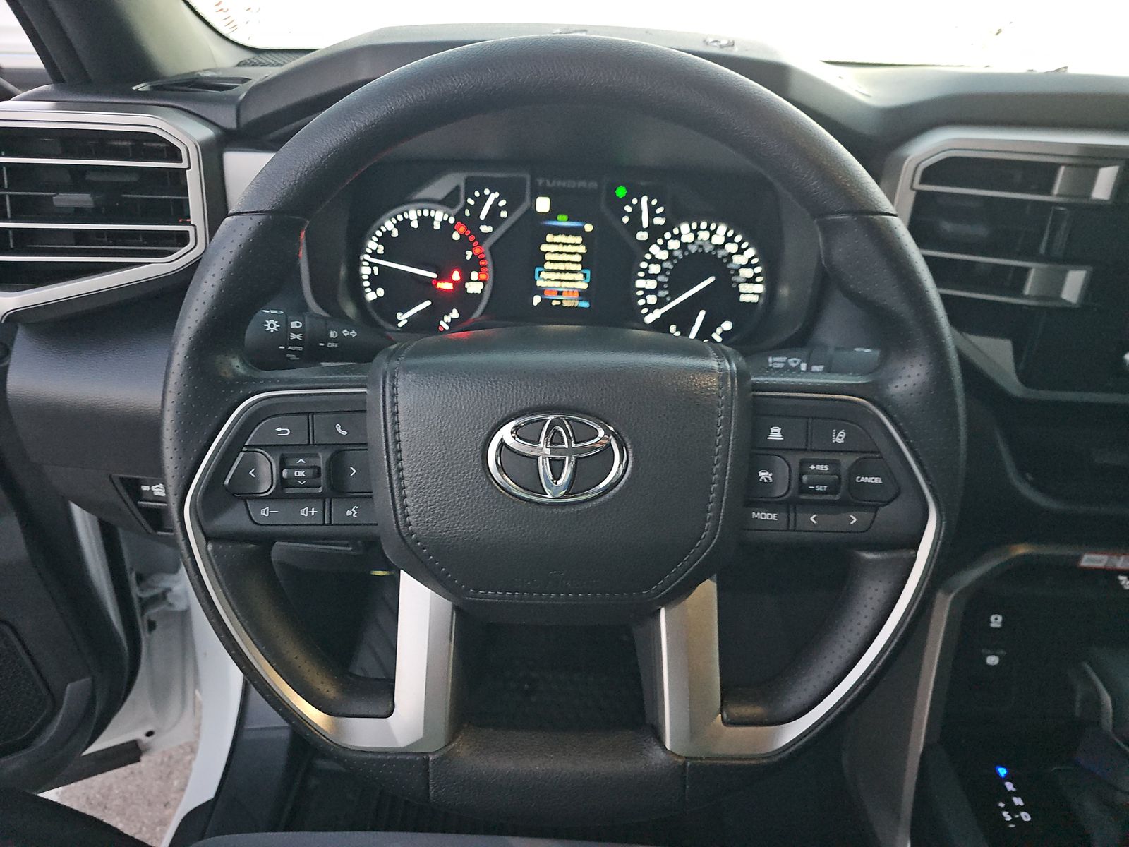 2025 Toyota Tundra SR5 AWD