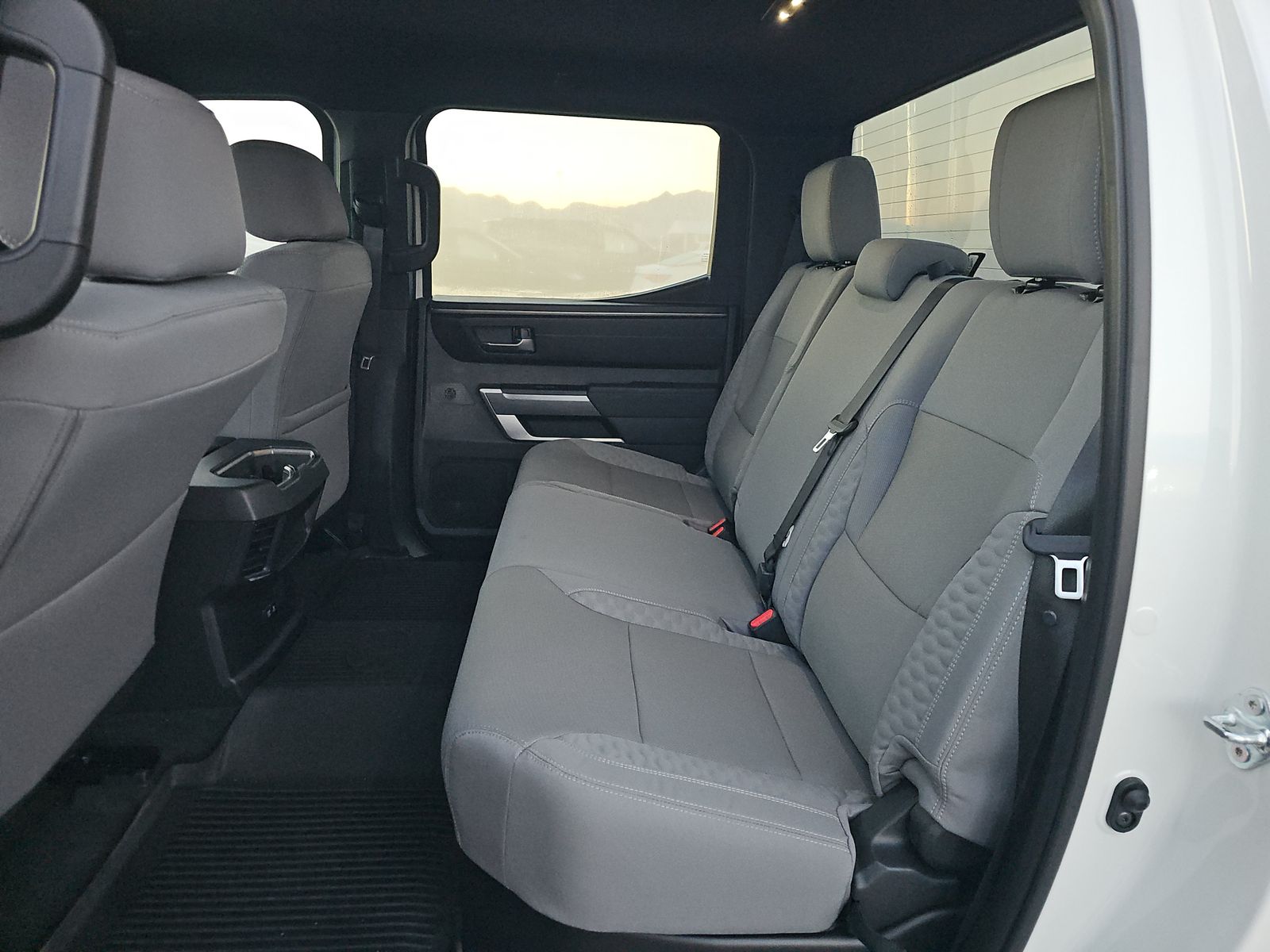 2025 Toyota Tundra SR5 AWD