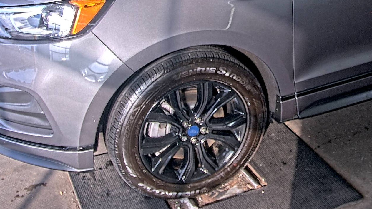 2022 Ford Edge SE AWD