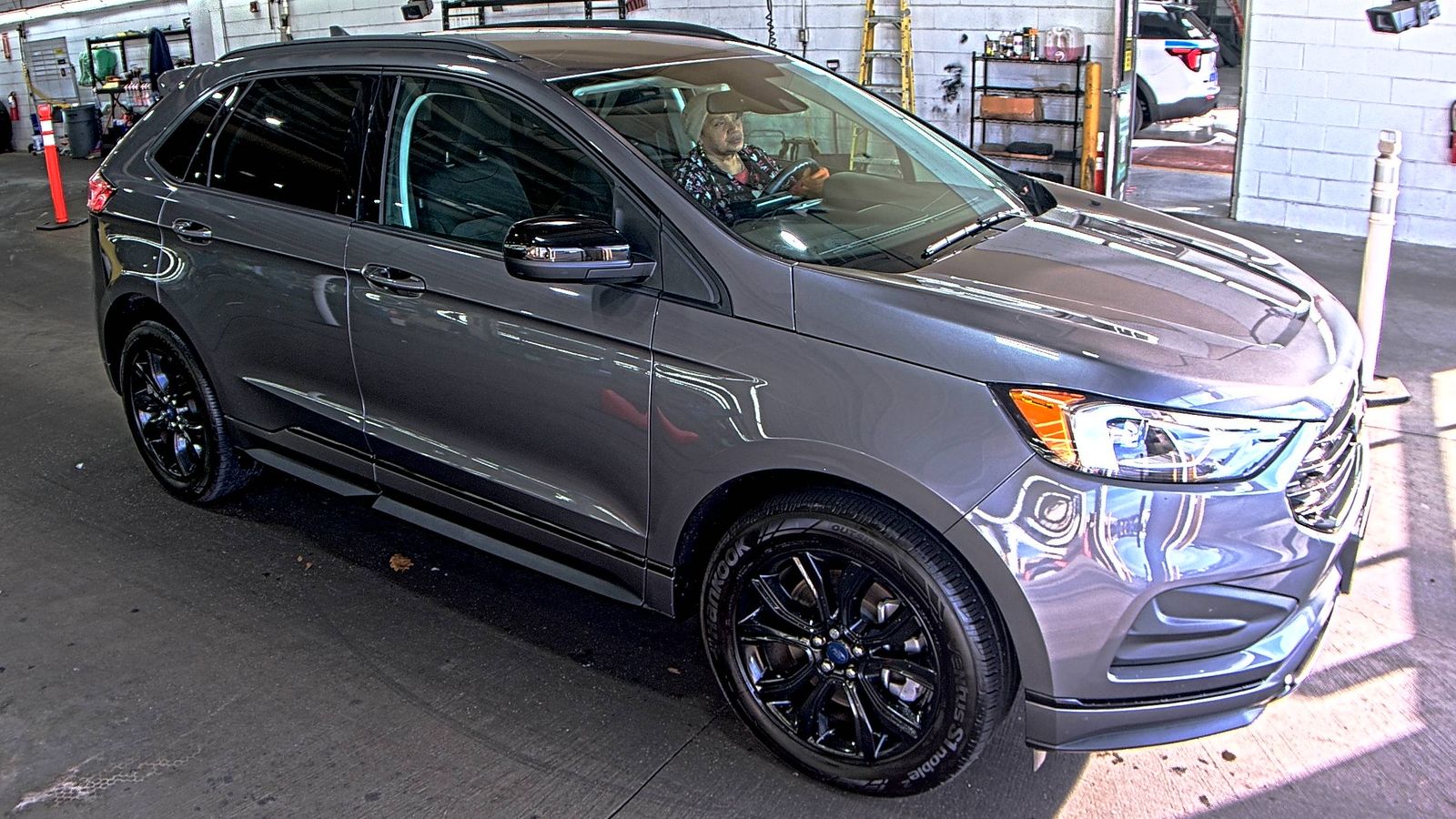 2022 Ford Edge SE AWD