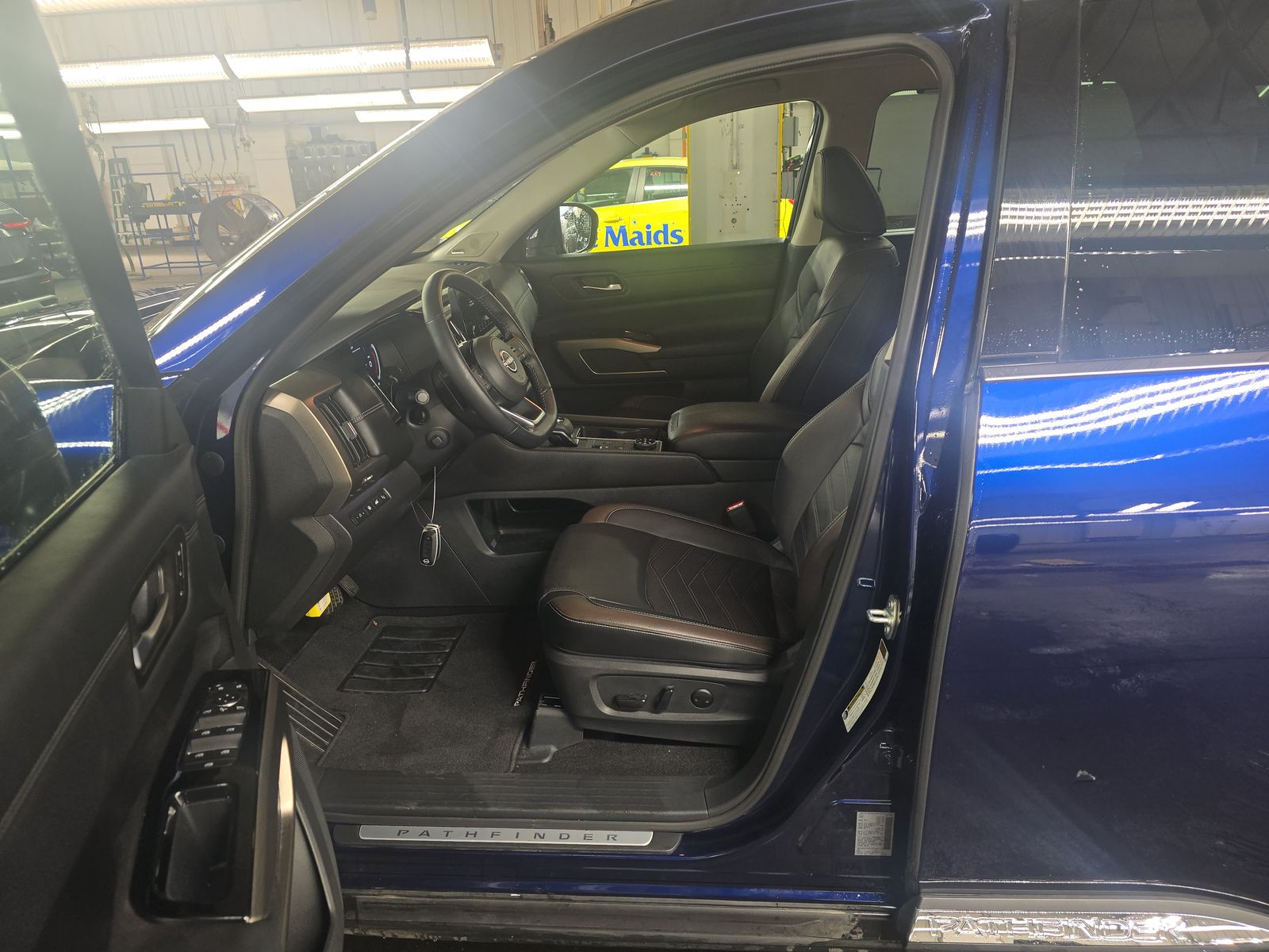 2024 Nissan Pathfinder Platinum AWD