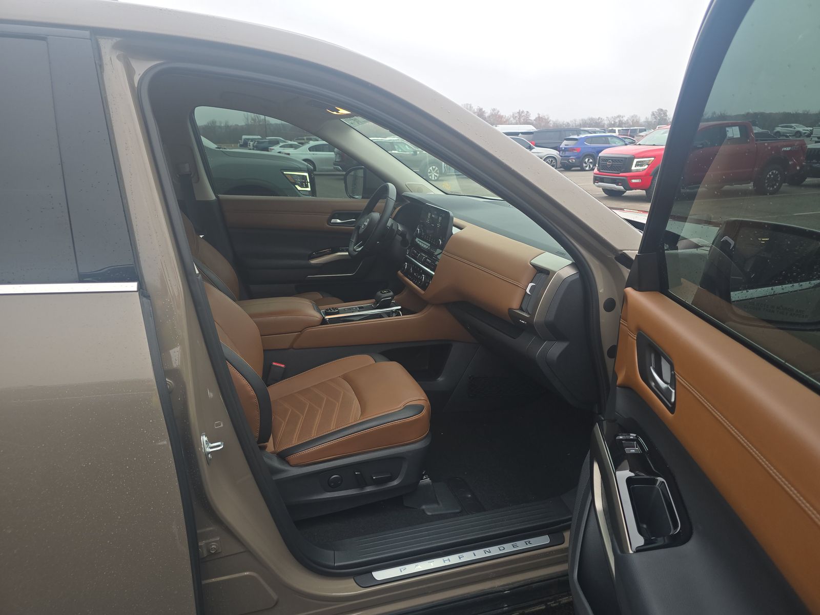 2024 Nissan Pathfinder Platinum AWD