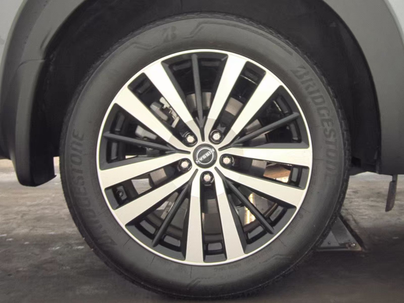 2024 Nissan Pathfinder Platinum AWD