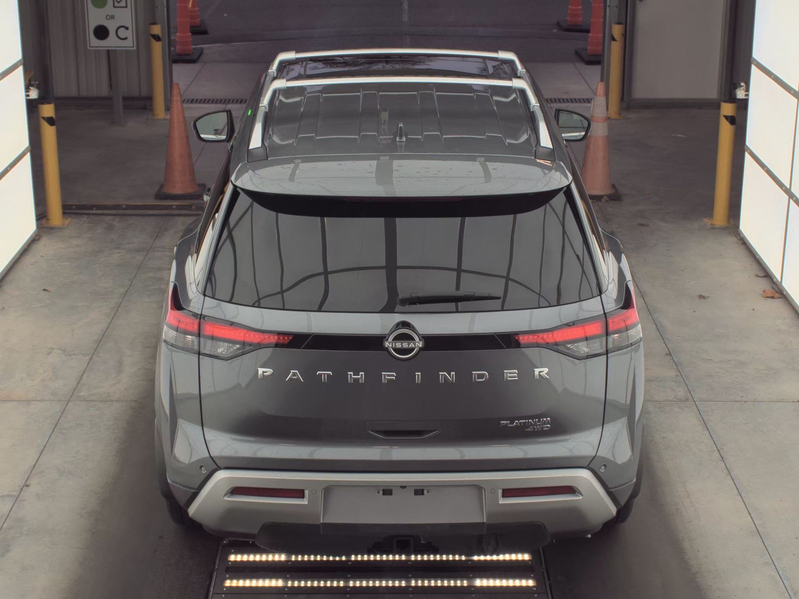 2024 Nissan Pathfinder Platinum AWD