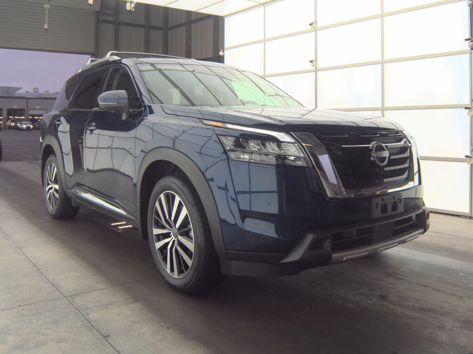 2024 Nissan Pathfinder Platinum AWD
